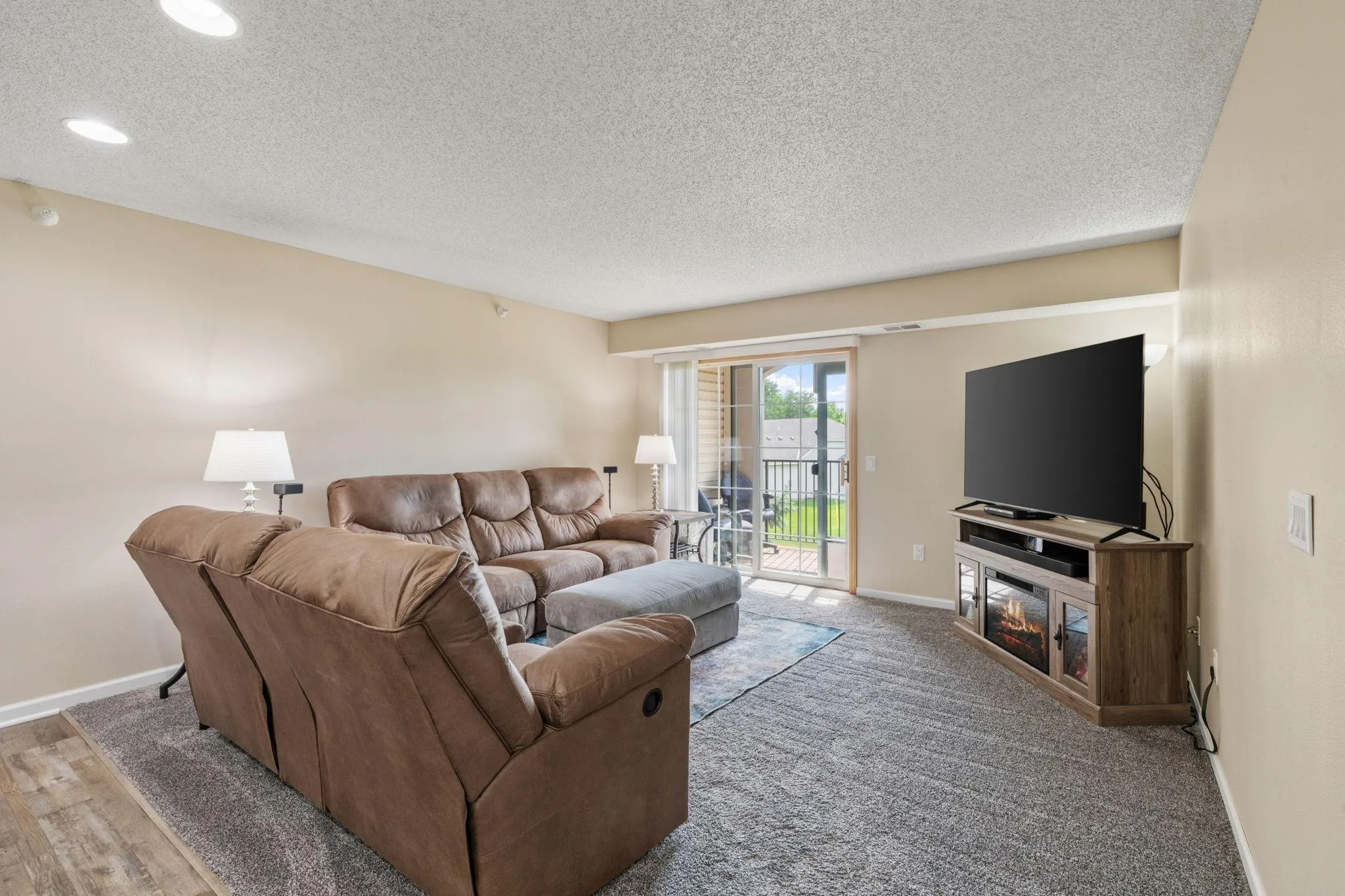 Photo 7 of 15631 Linnet Nw Street Unit 3-202