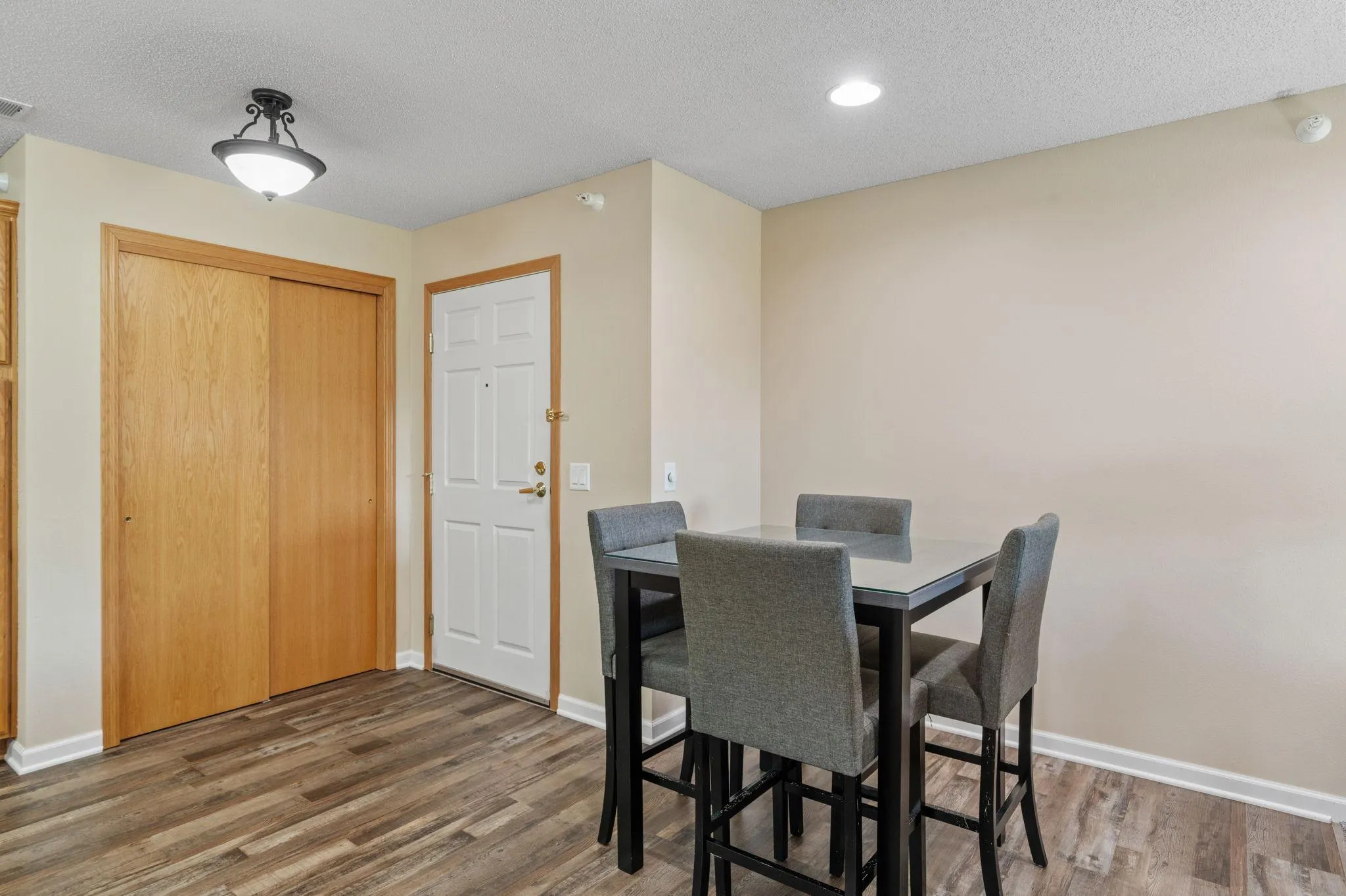 Photo 5 of 15631 Linnet Nw Street Unit 3-202