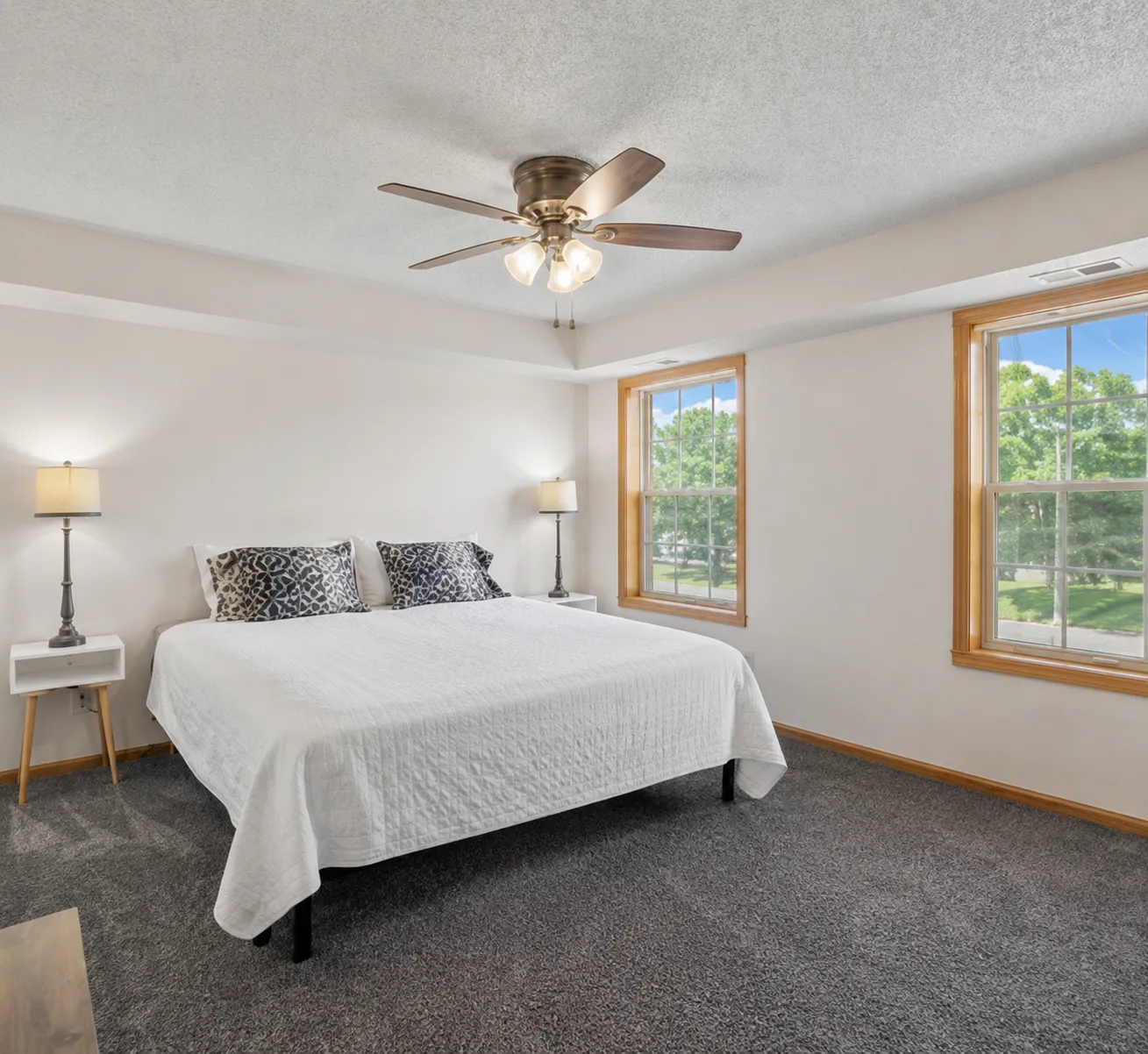 Photo 9 of 15631 Linnet Nw Street Unit 3-202