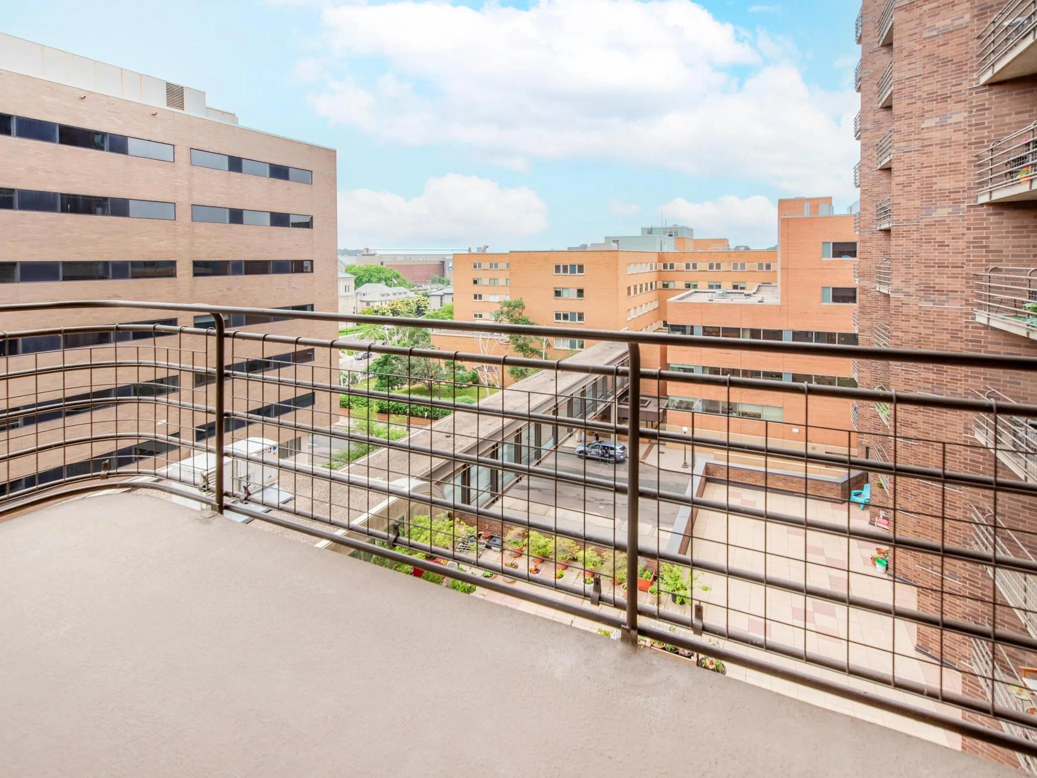 Photo 18 of 26 10th W Street Unit 709