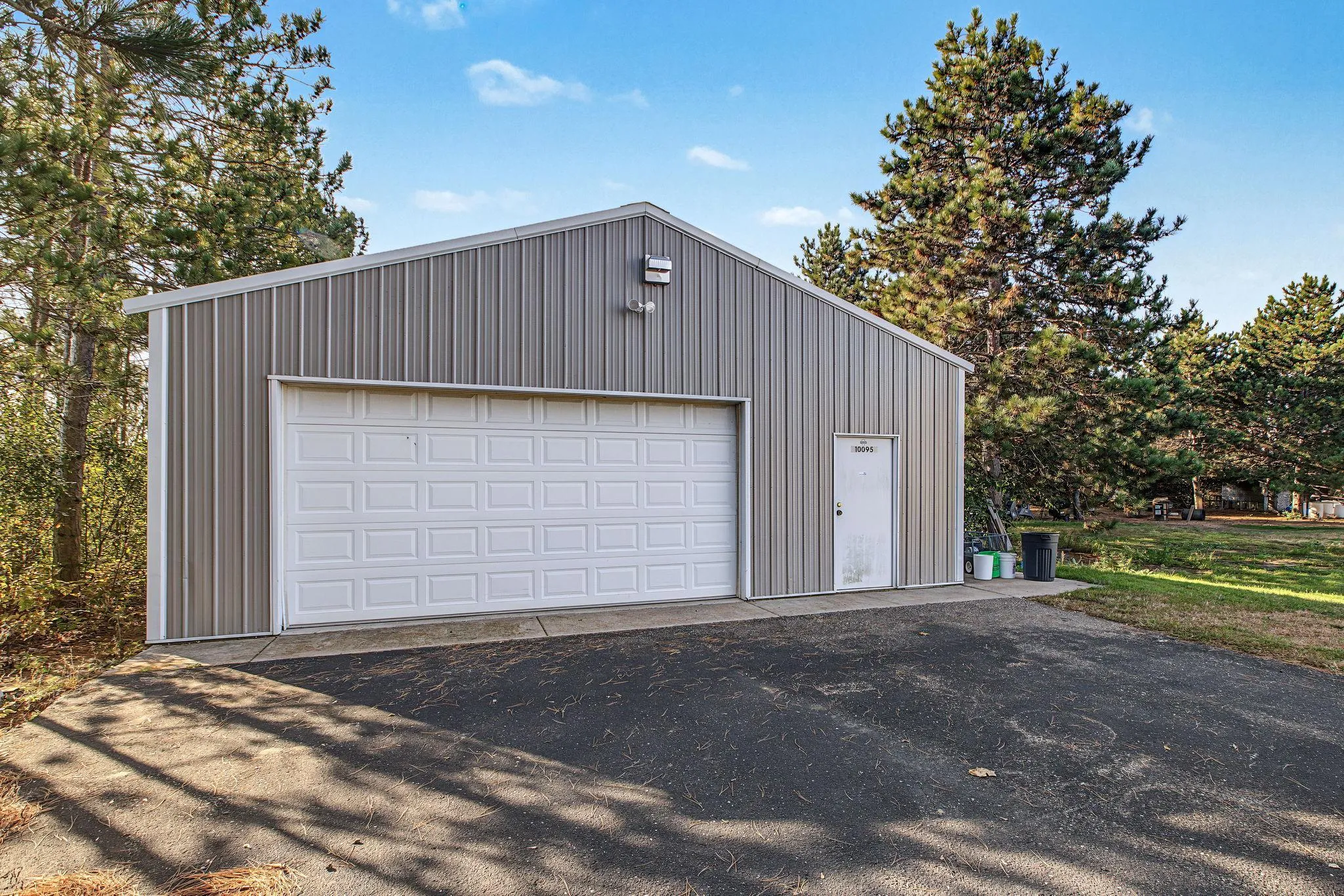 Photo 4 of 10095 367th Street