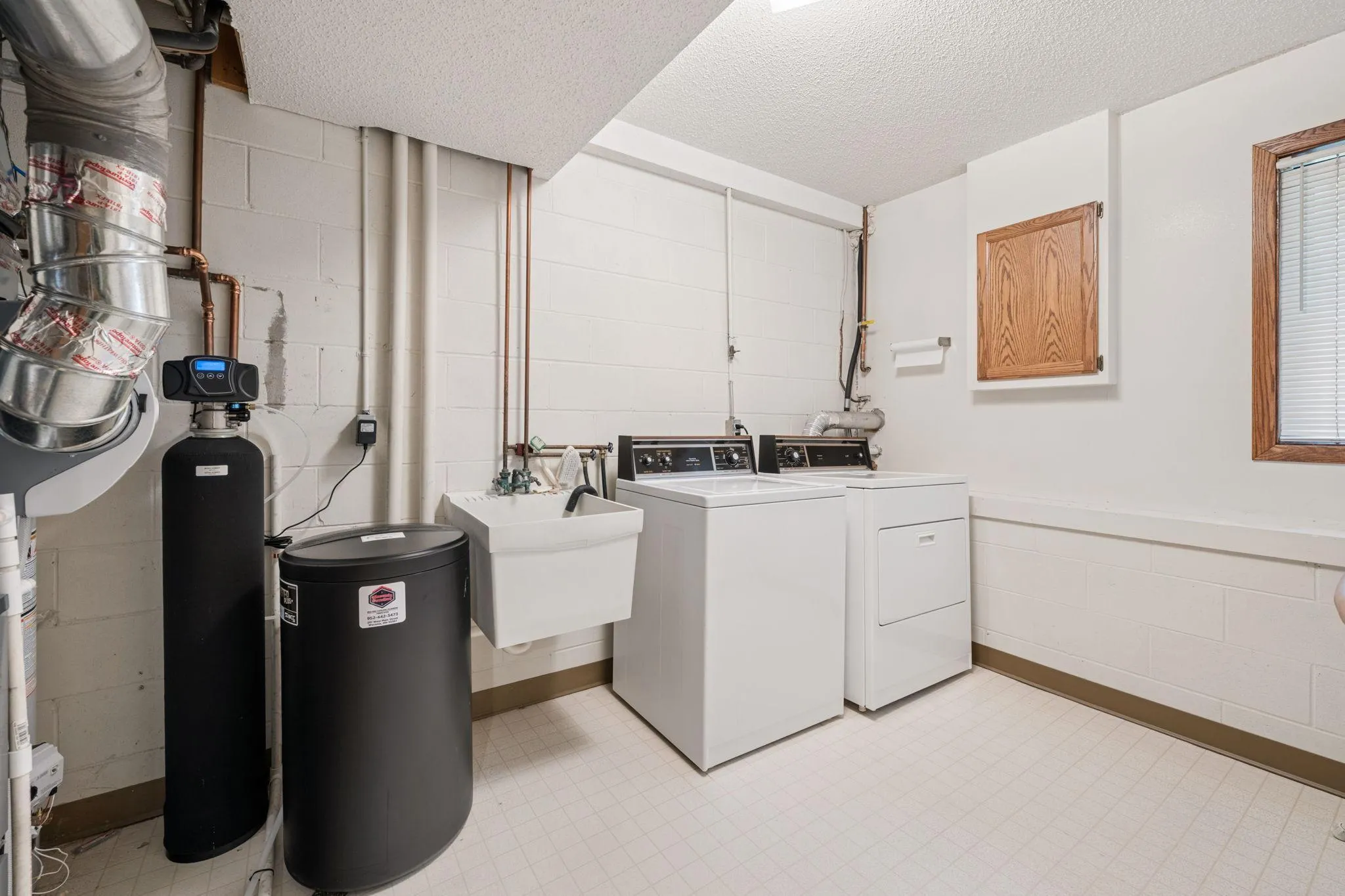 Photo 24 of 336 W 5th Street