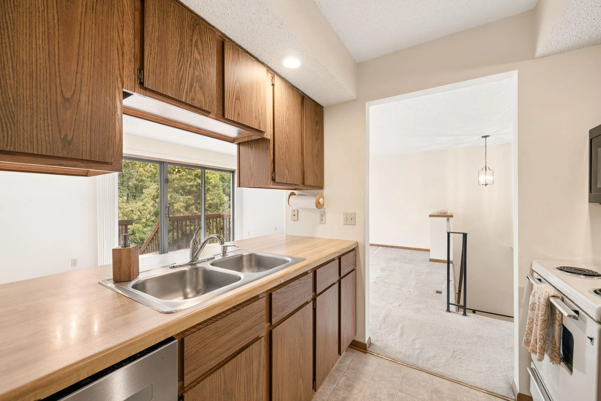 Photo 8 of 336 W 5th Street