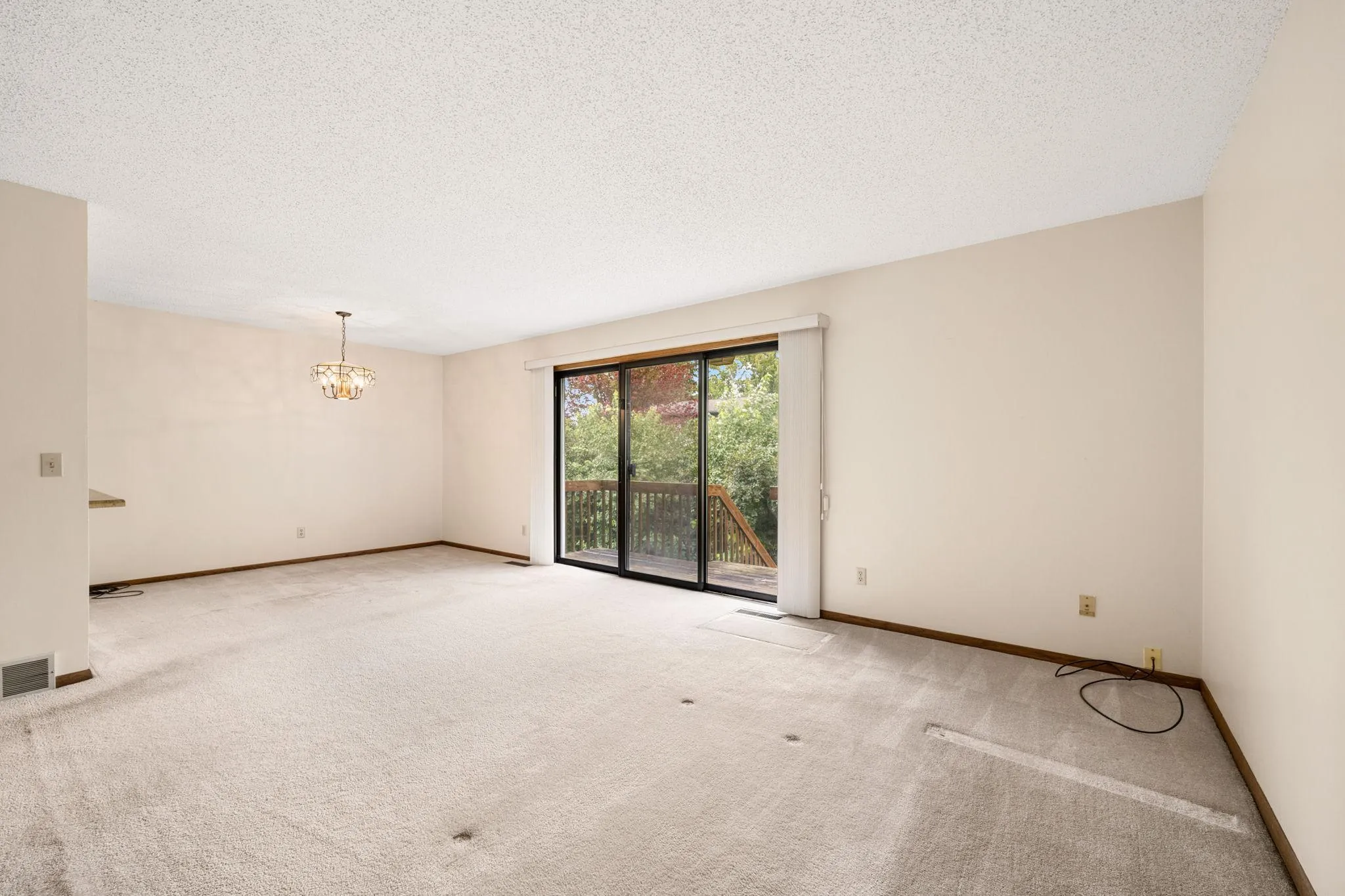 Photo 4 of 336 W 5th Street