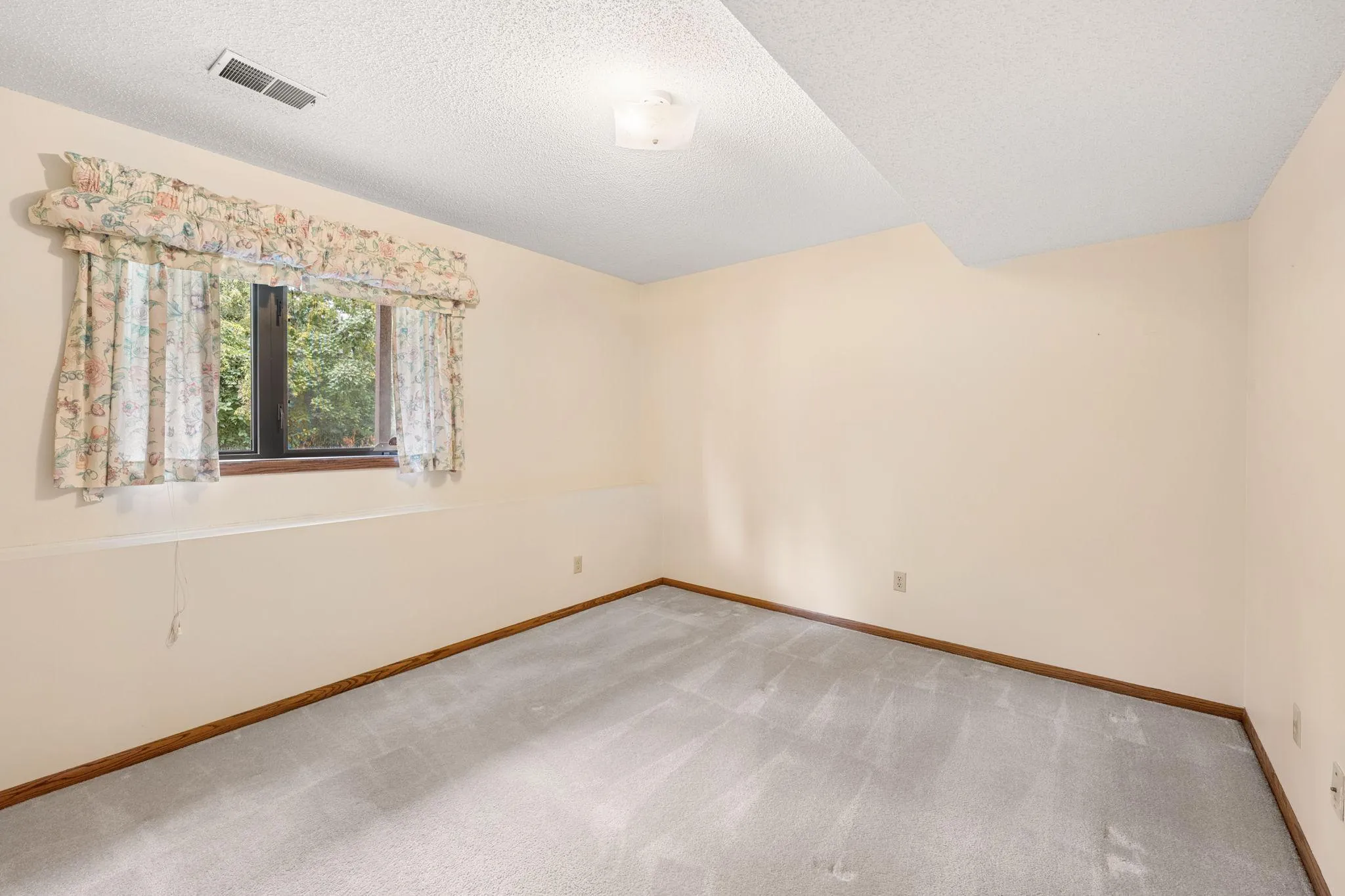 Photo 20 of 336 W 5th Street