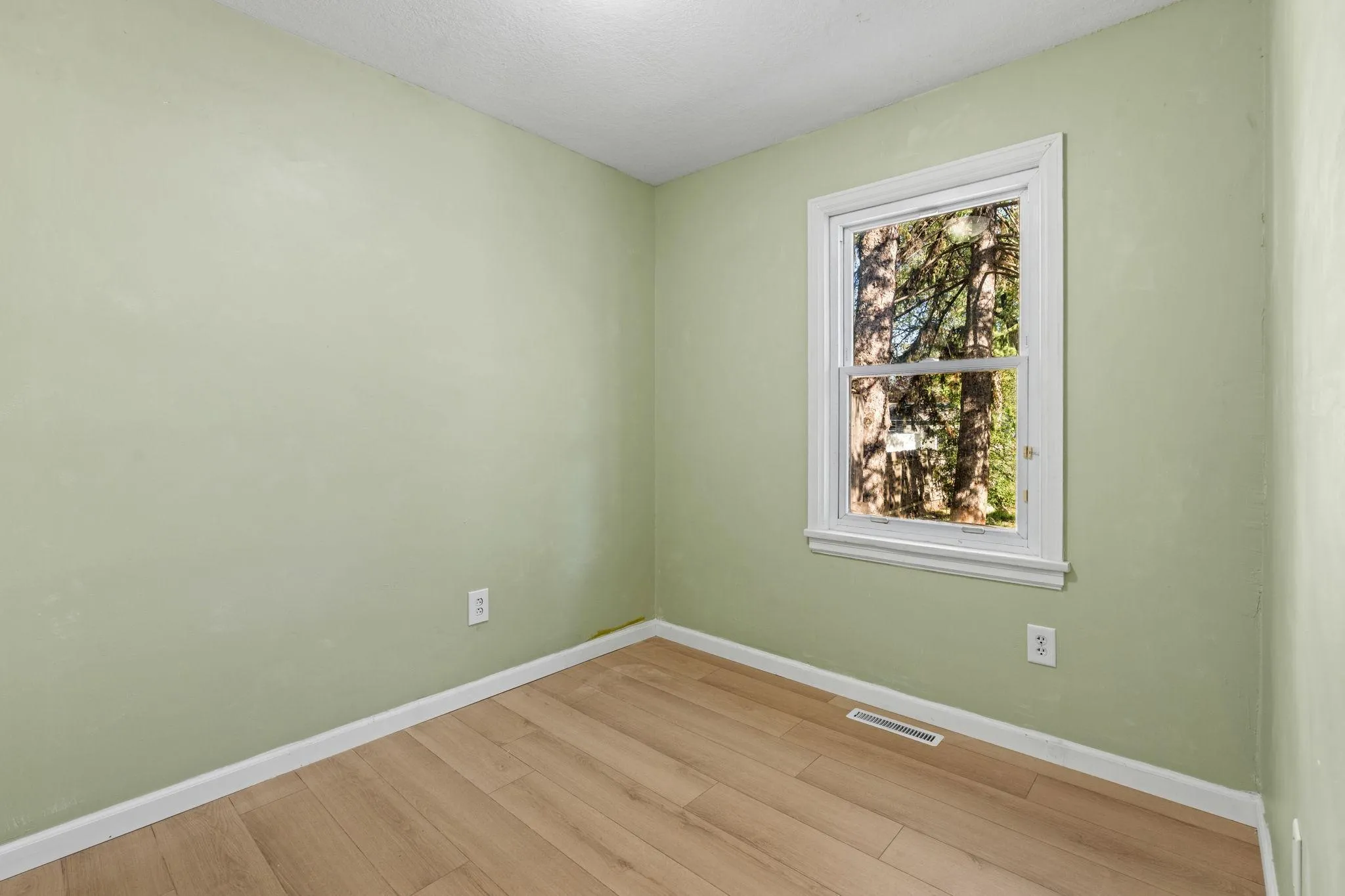 Photo 13 of 8207 3rd S Avenue