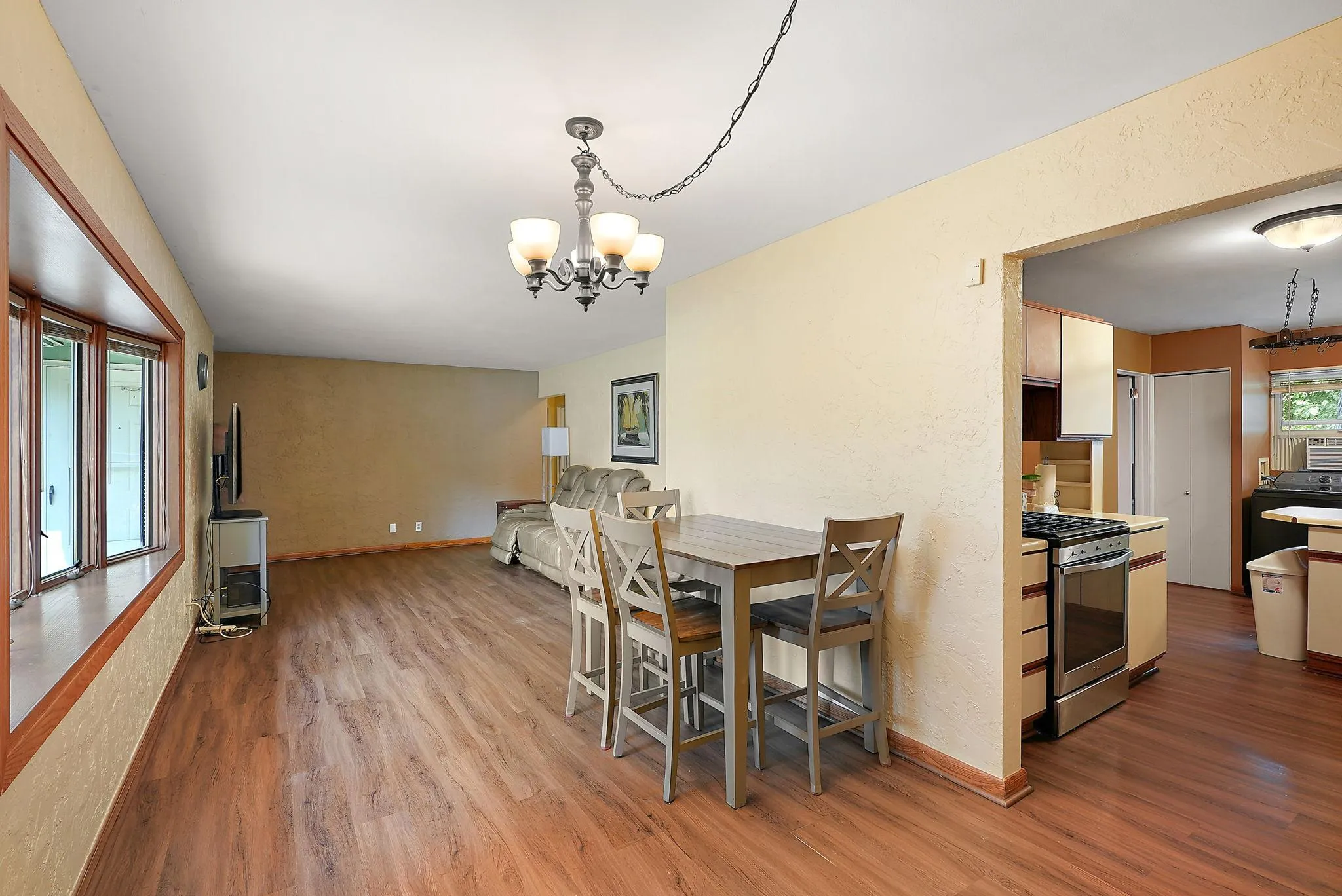 Photo 15 of 8043 5th Ne Street