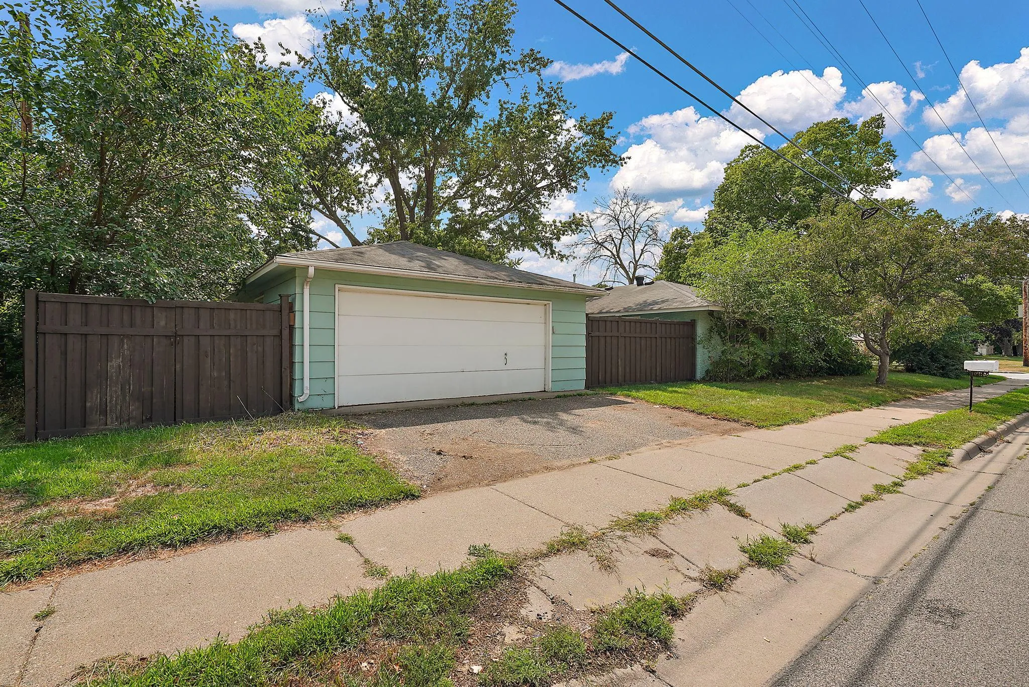 Photo 4 of 8043 5th Ne Street