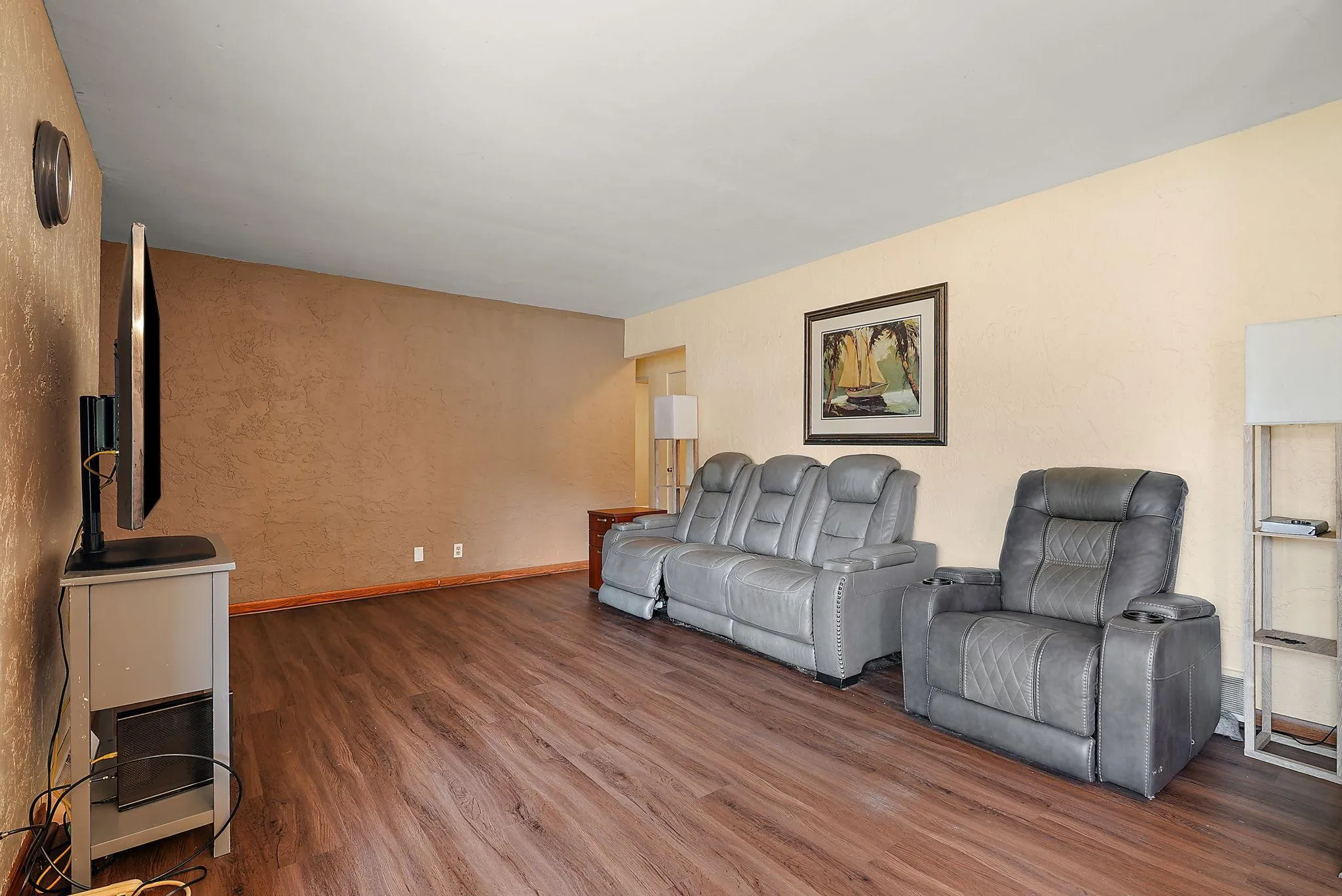 Photo 18 of 8043 5th Ne Street