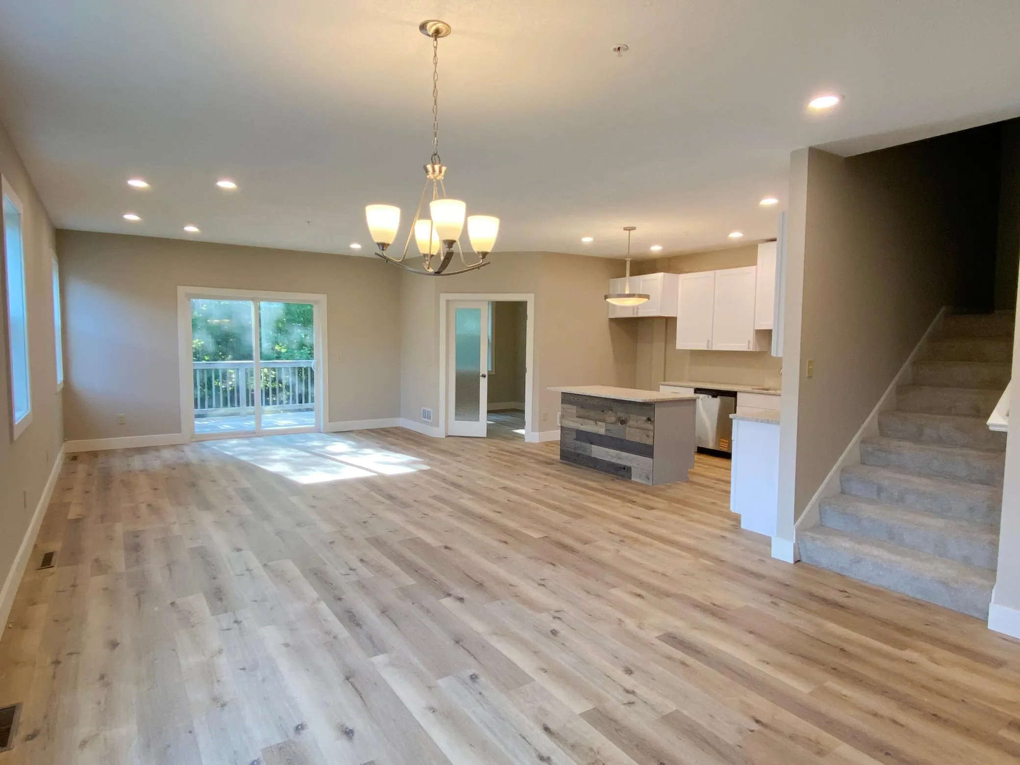 Photo 10 of 6060 Boulder Ridge Drive