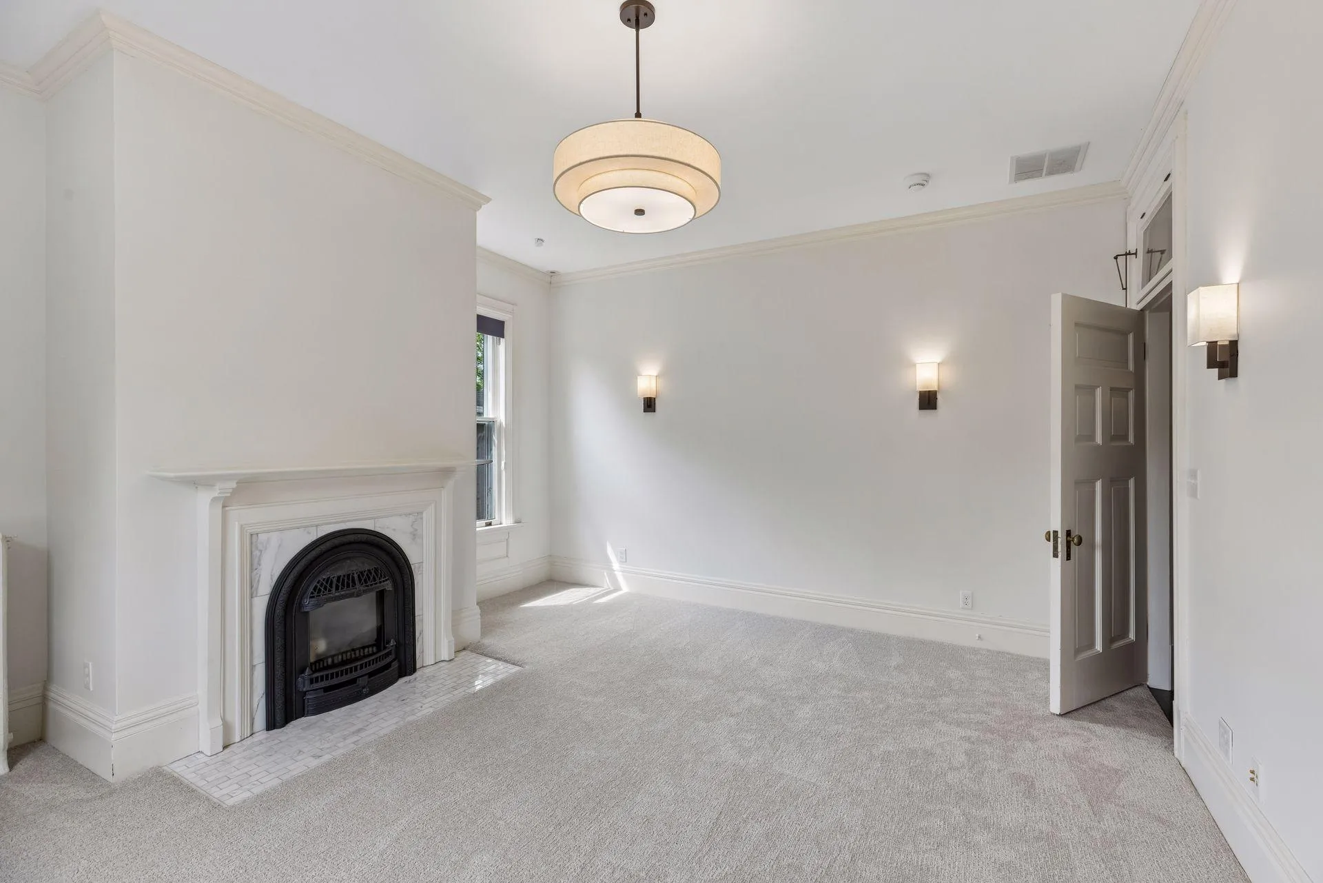 Photo 83 of 1373 Summit Avenue