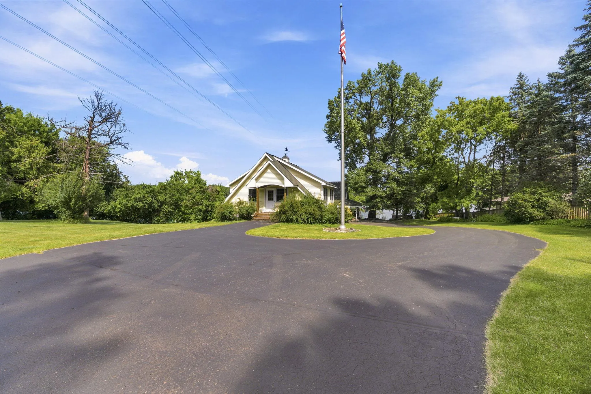 Photo 11 of 3020 Oakdale Drive