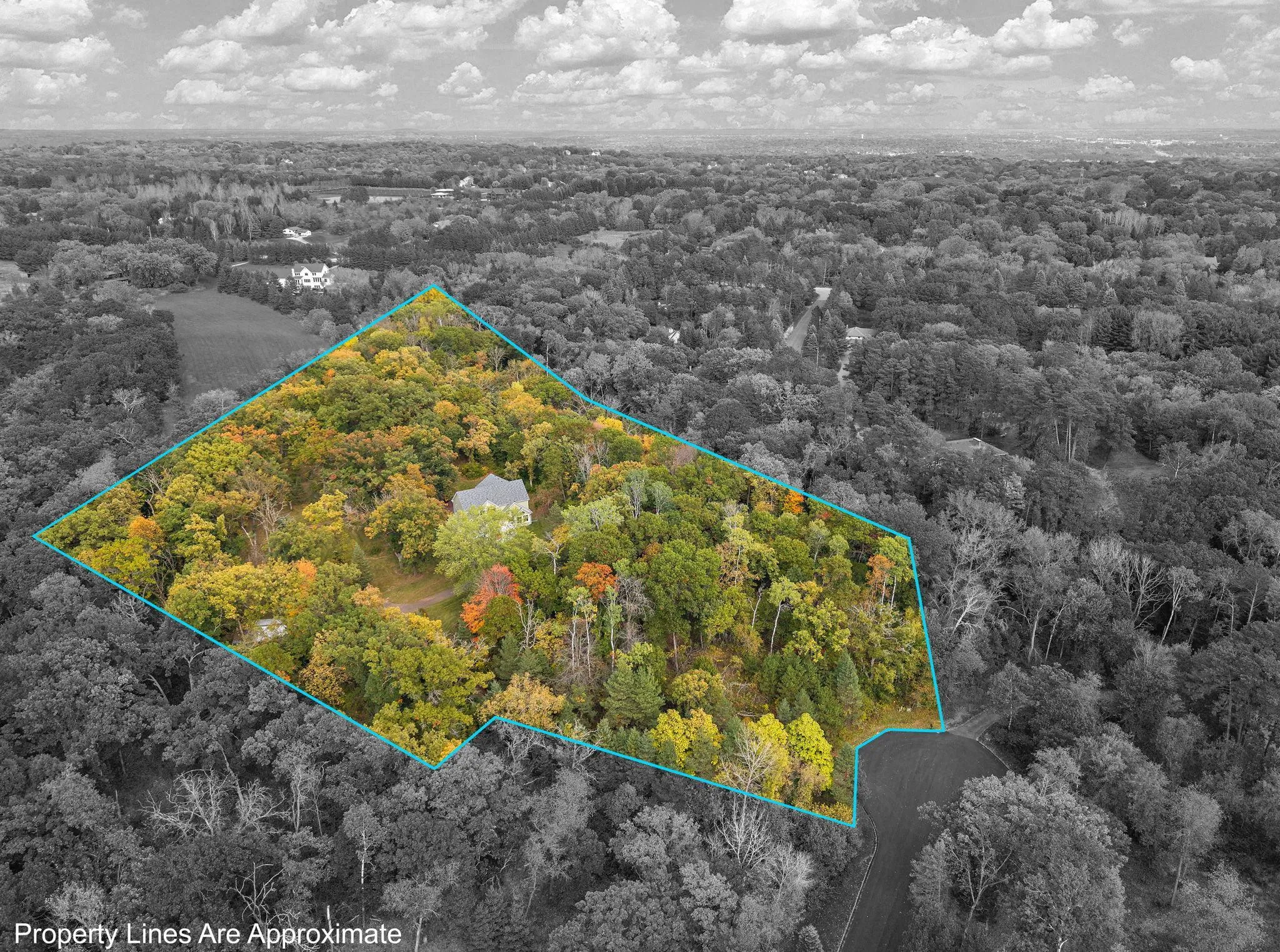 Photo 4 of 13660 Greenwood Trail N Court