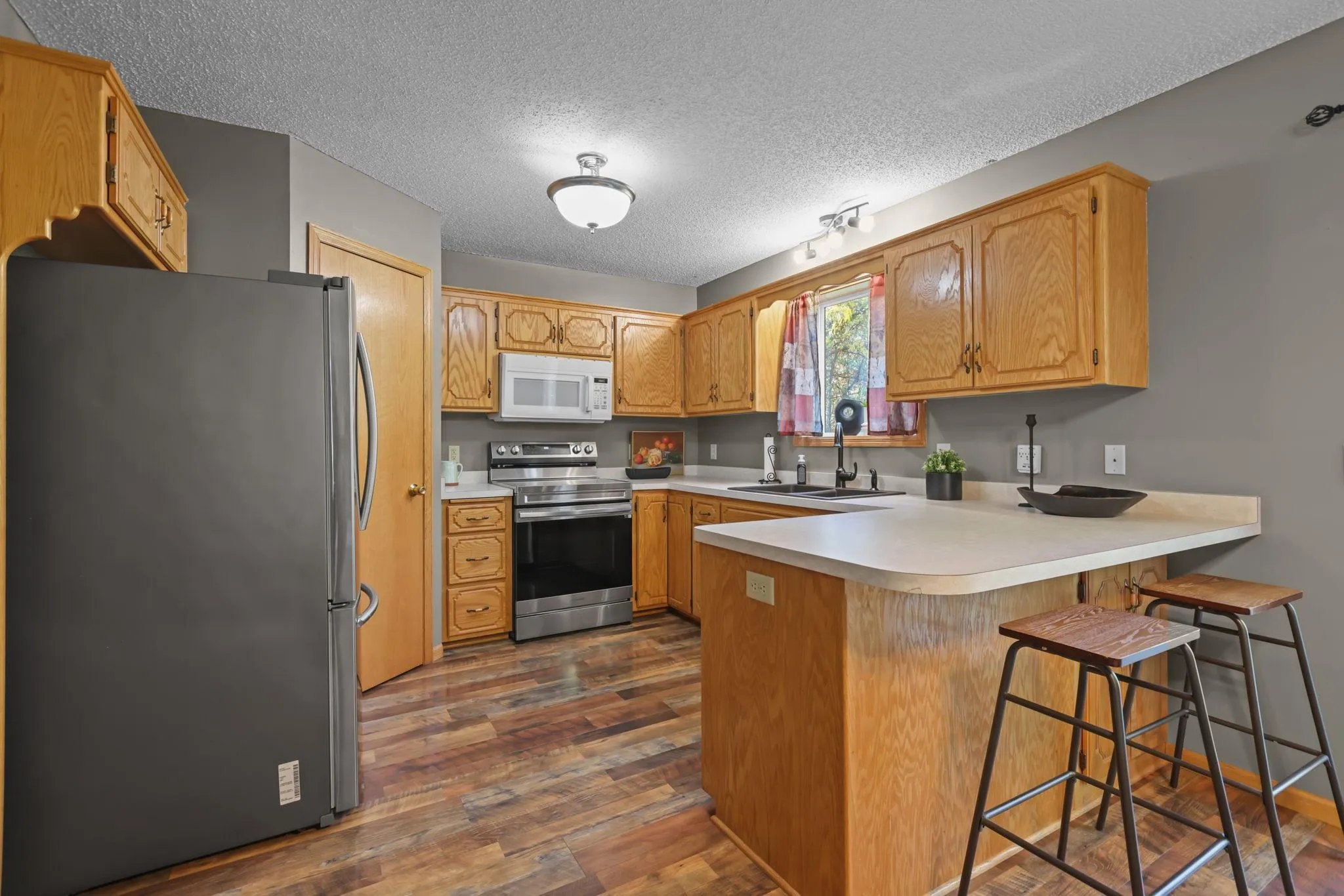 Photo 18 of 8043 Needham Ne Avenue