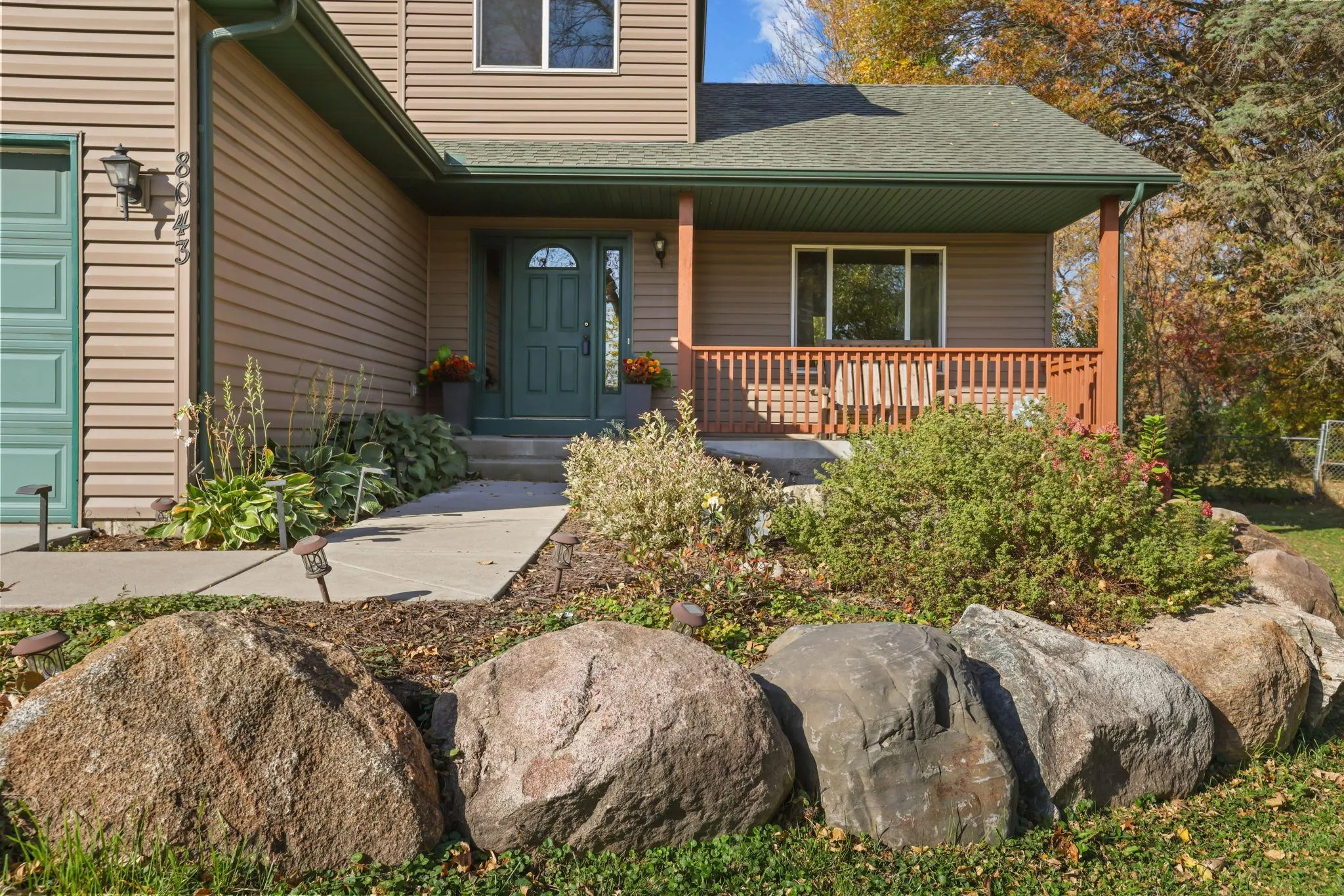 Photo 8 of 8043 Needham Ne Avenue