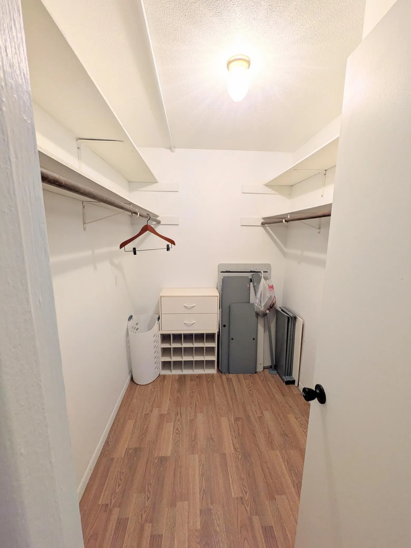 Photo 17 of 4387 Wilshire Boulevard Unit 106