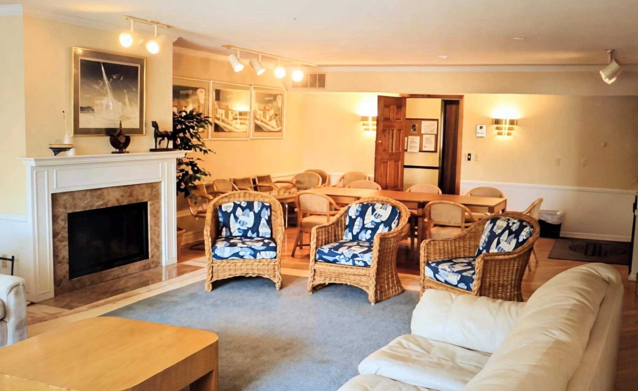 Photo 53 of 4387 Wilshire Boulevard Unit 106