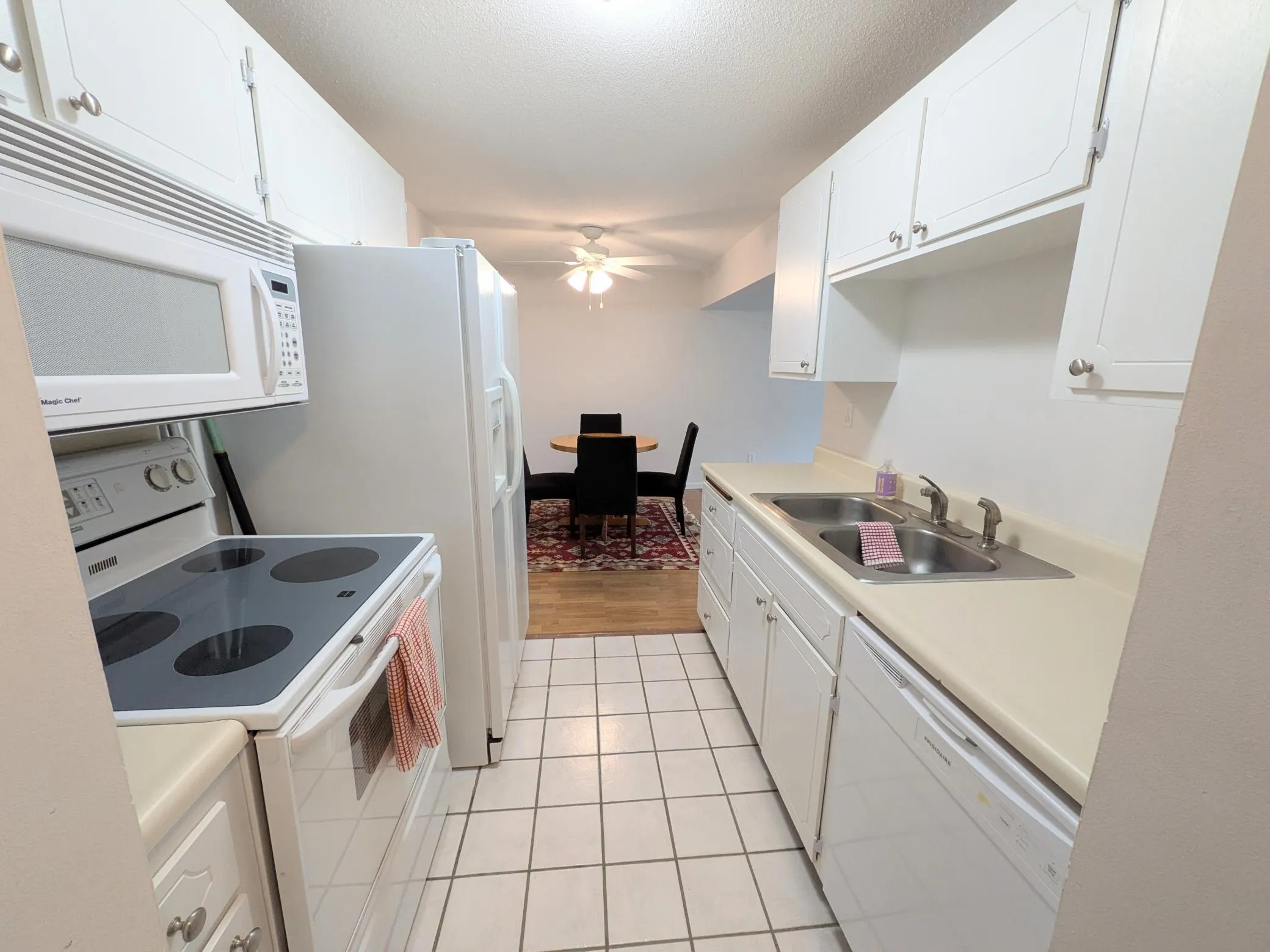 Photo 9 of 4387 Wilshire Boulevard Unit 106