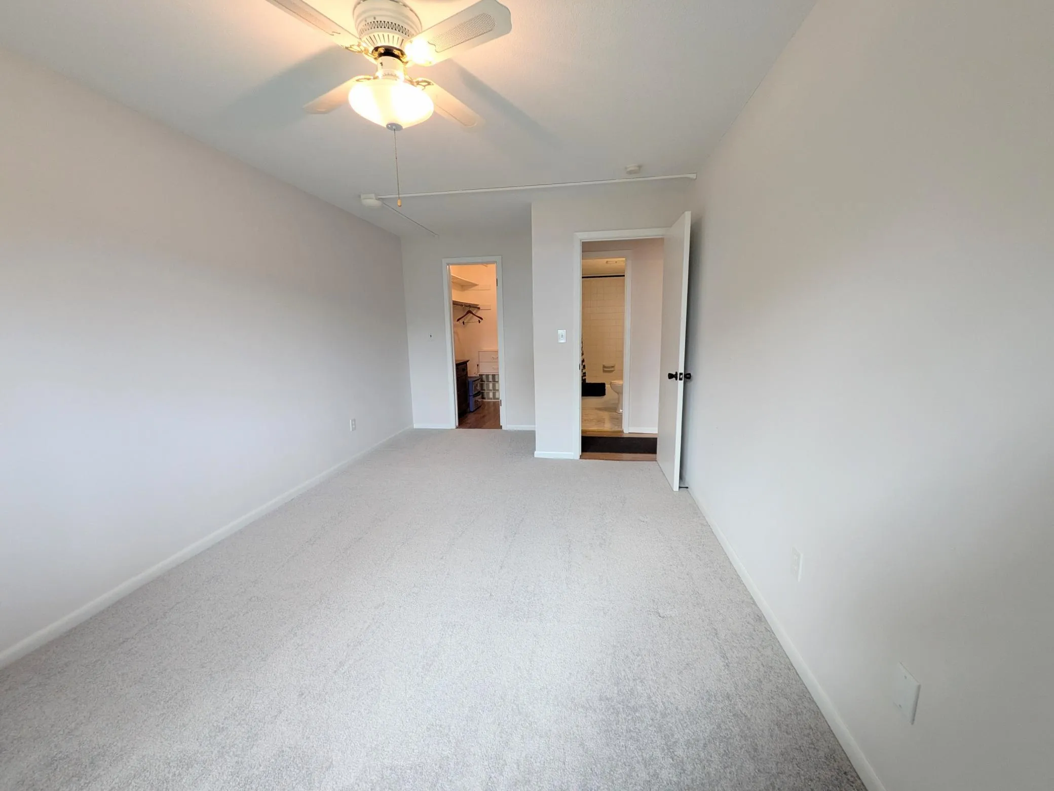 Photo 18 of 4387 Wilshire Boulevard Unit 106