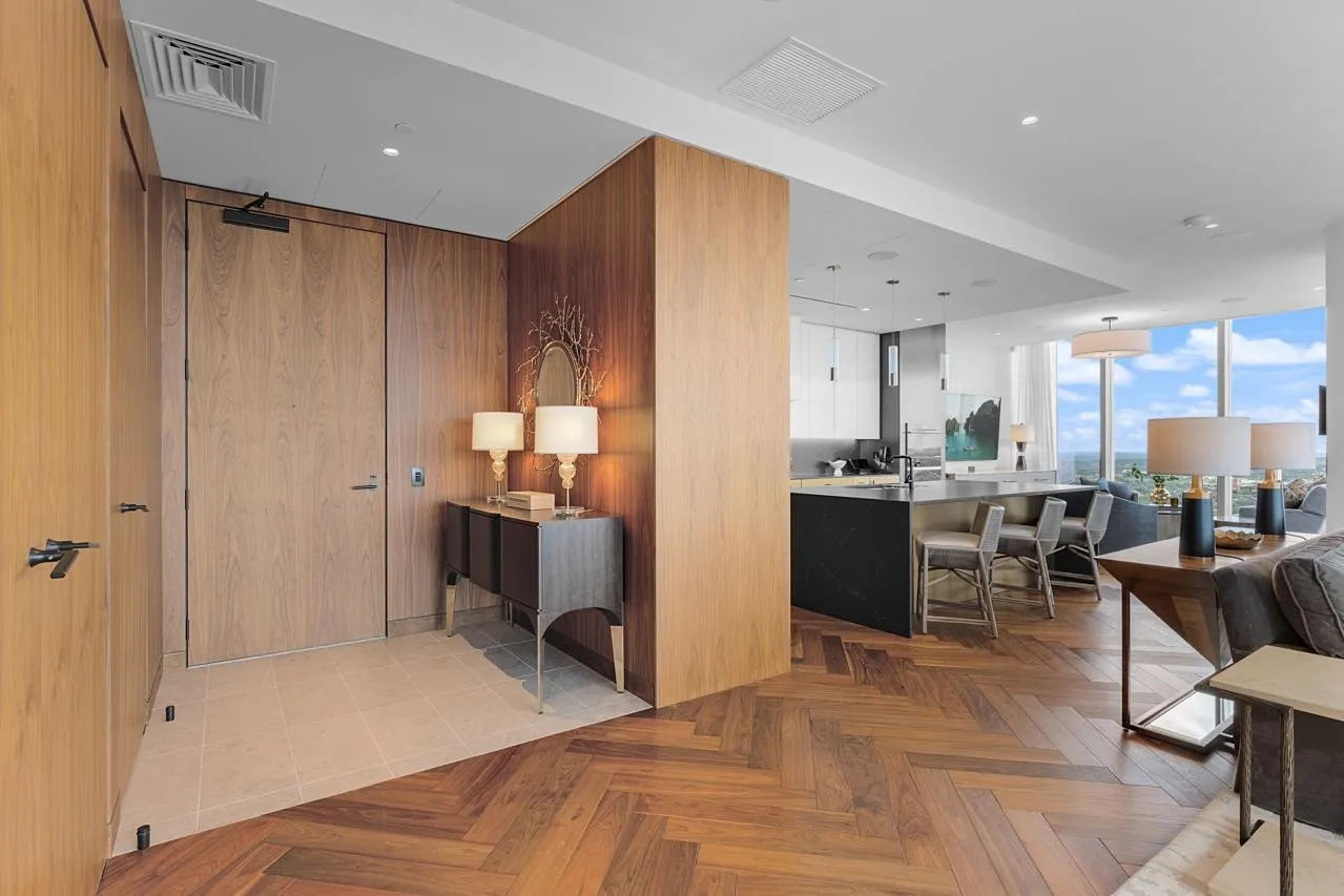 Photo 22 of 255 Hennepin Avenue Unit 3402