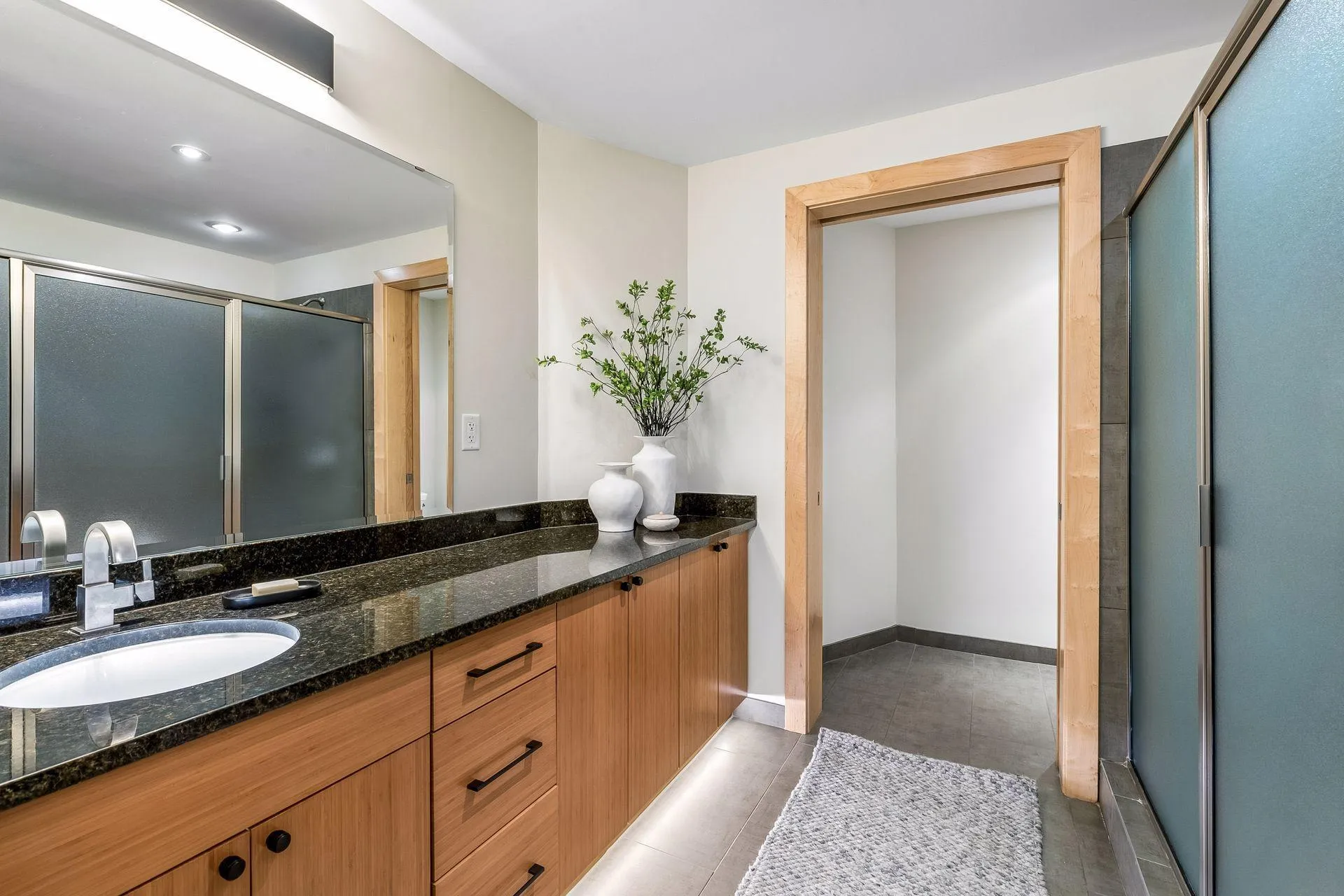 Photo 19 of 215 10th S Avenue Unit 313