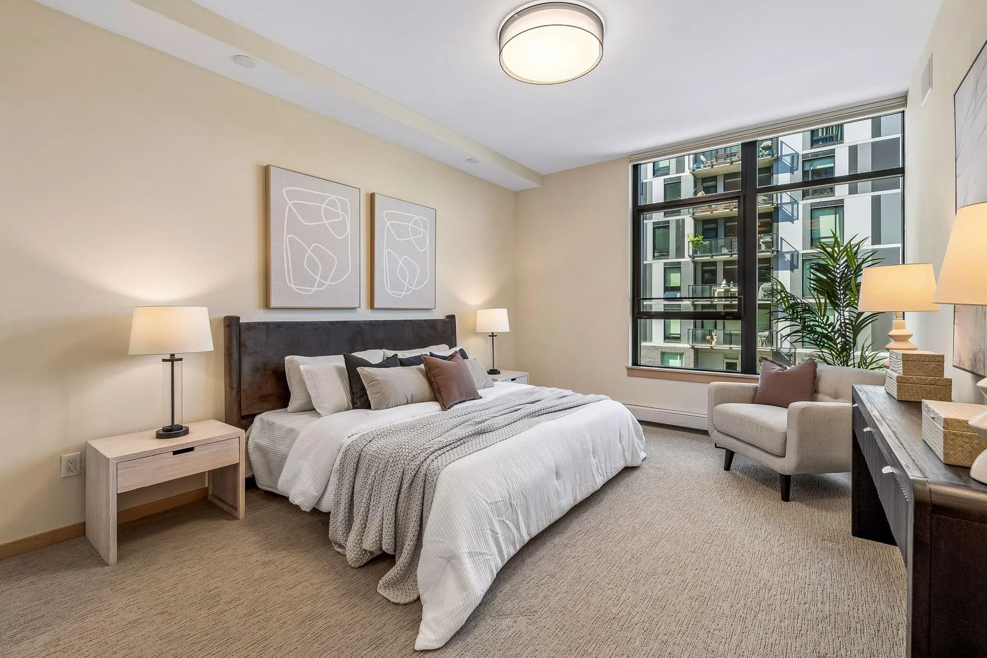 Photo 16 of 215 10th S Avenue Unit 313