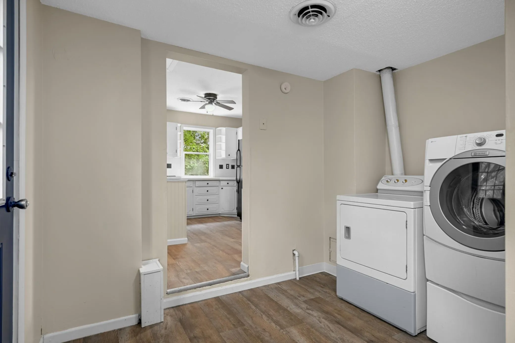 Photo 12 of 5030 Brent Avenue
