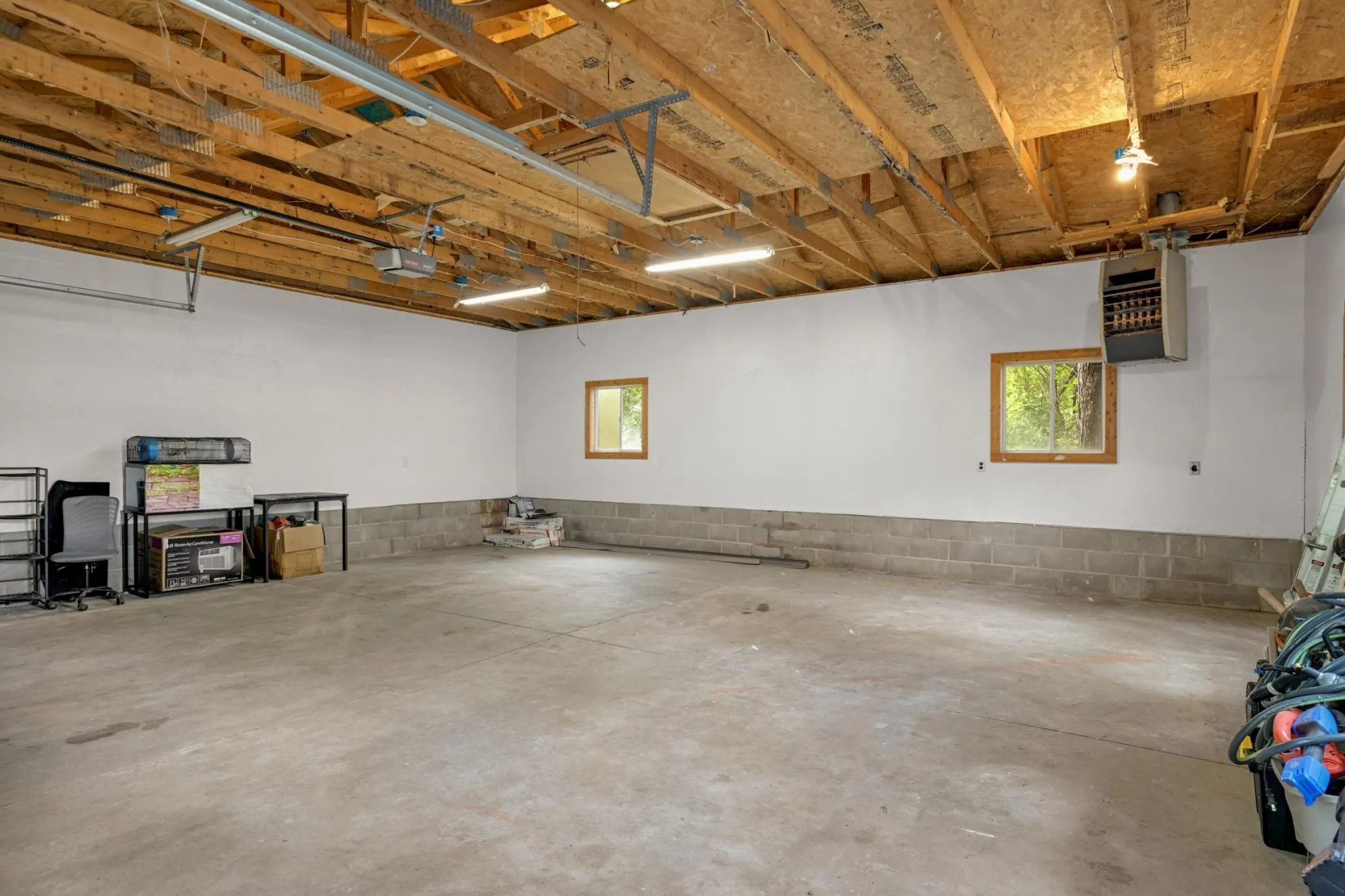 Photo 15 of 5030 Brent Avenue