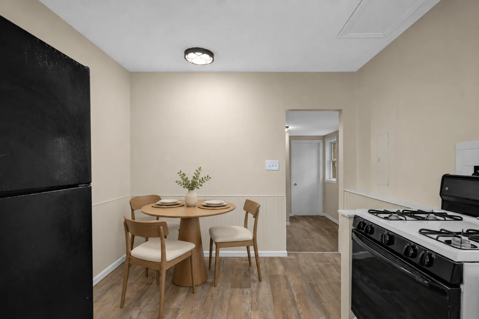 Photo 5 of 5030 Brent Avenue