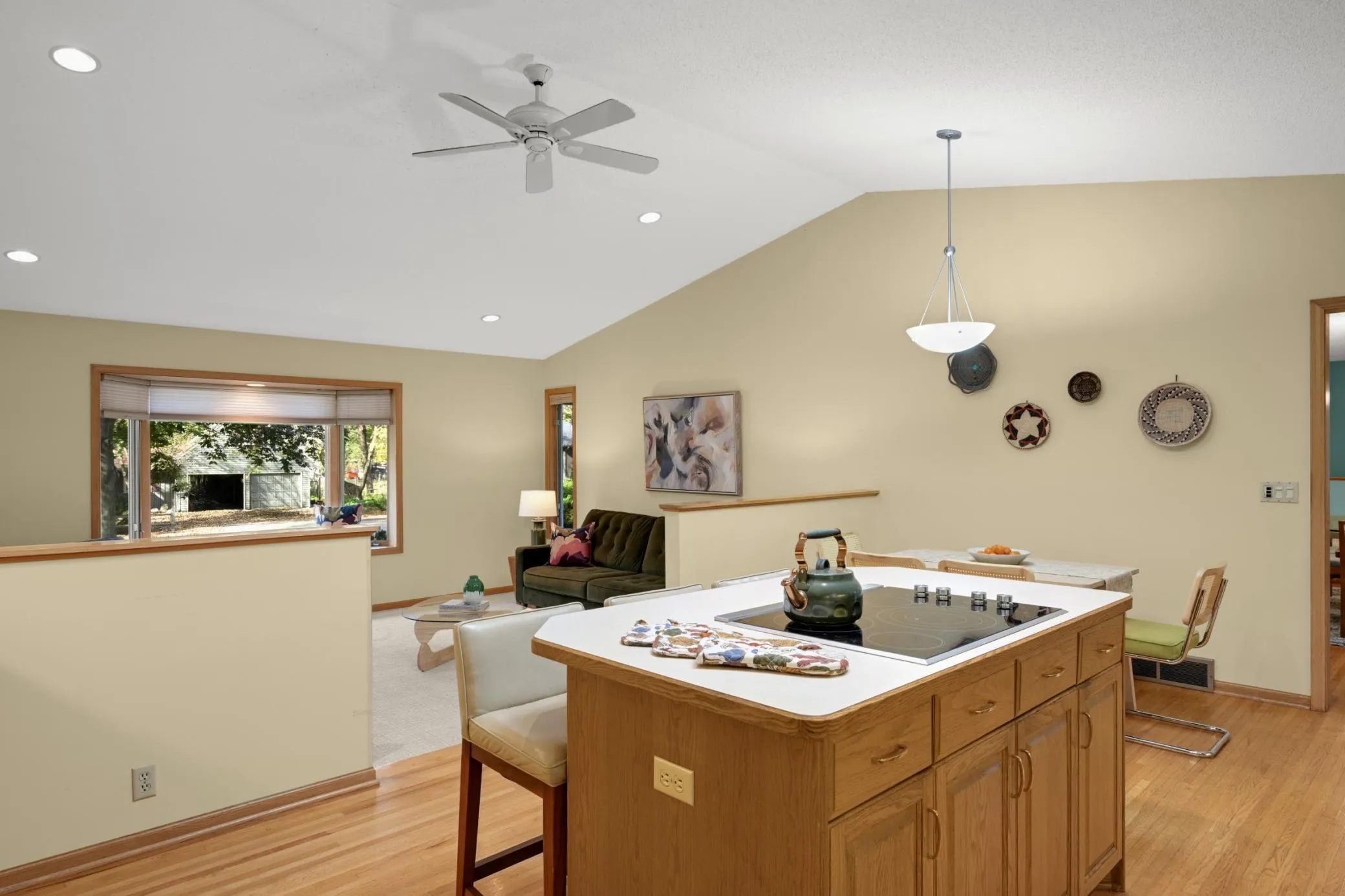 Photo 15 of 300 Kenmar Circle