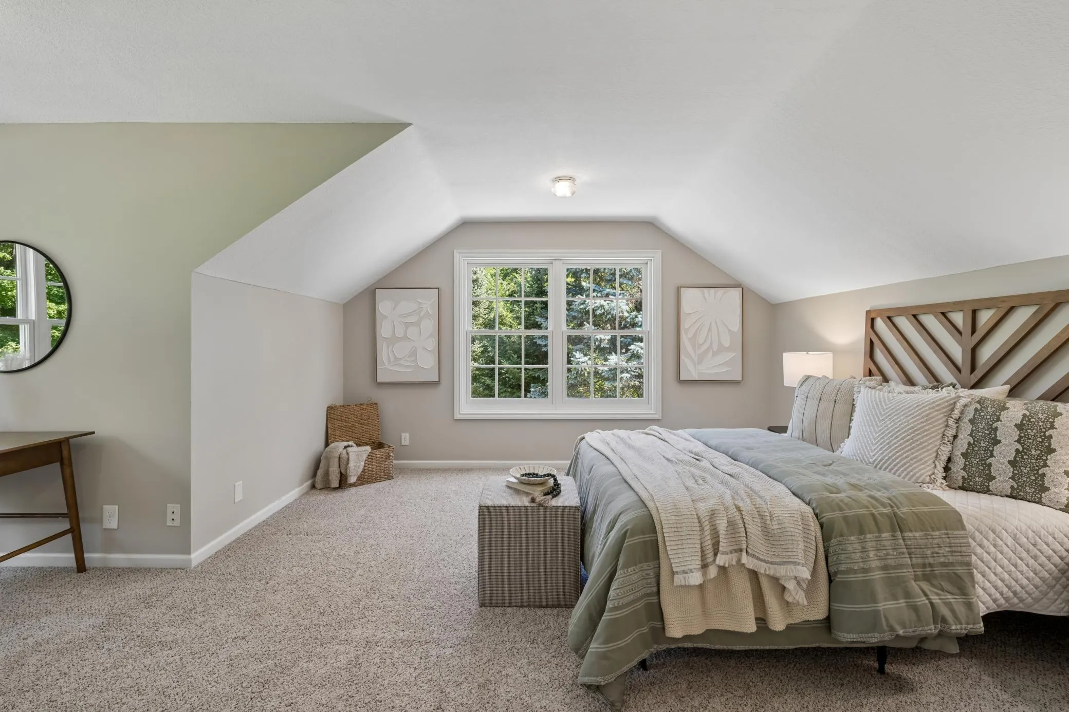 Photo 41 of 1015 W Cove Lane