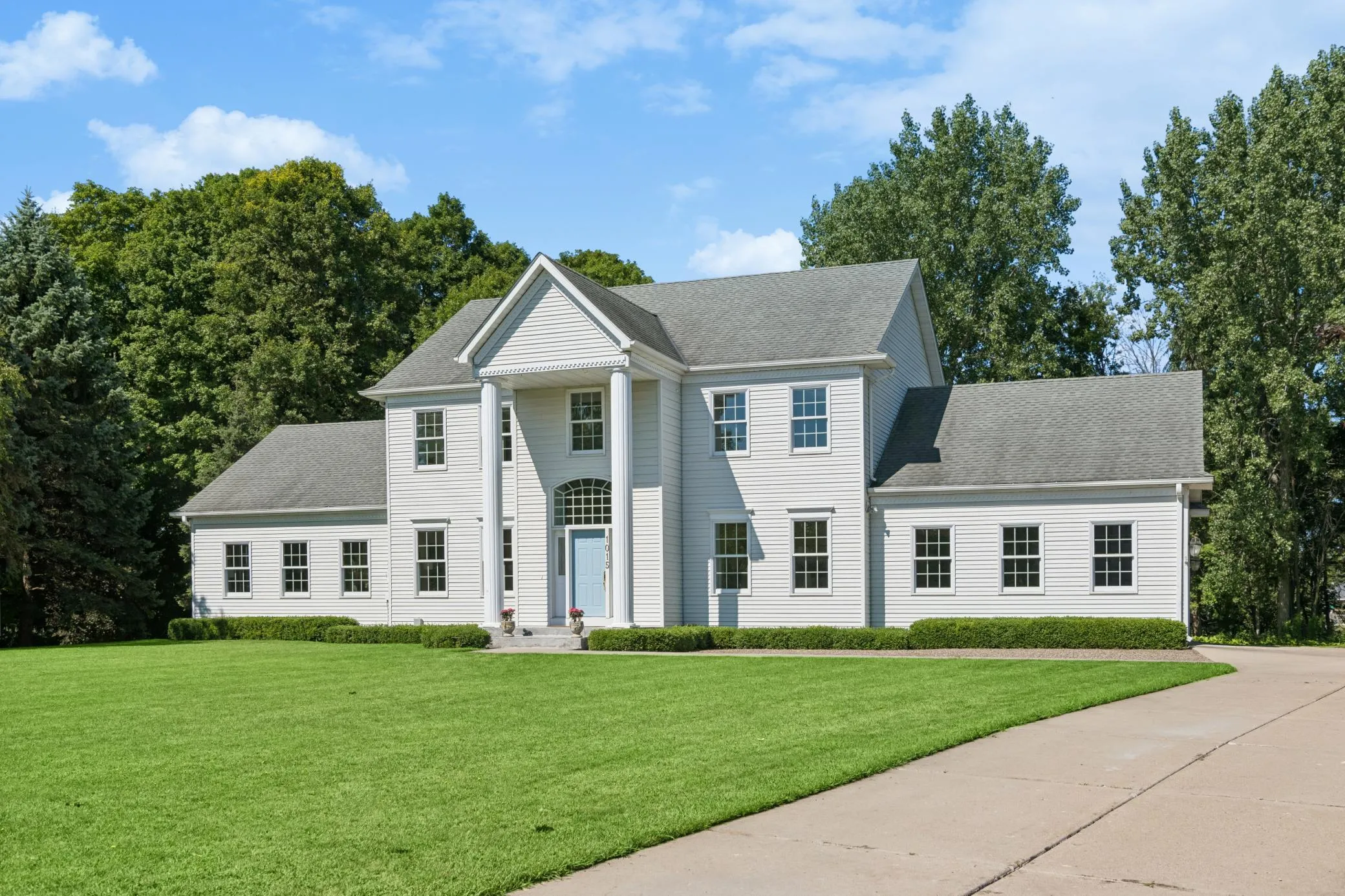 Photo 61 of 1015 W Cove Lane