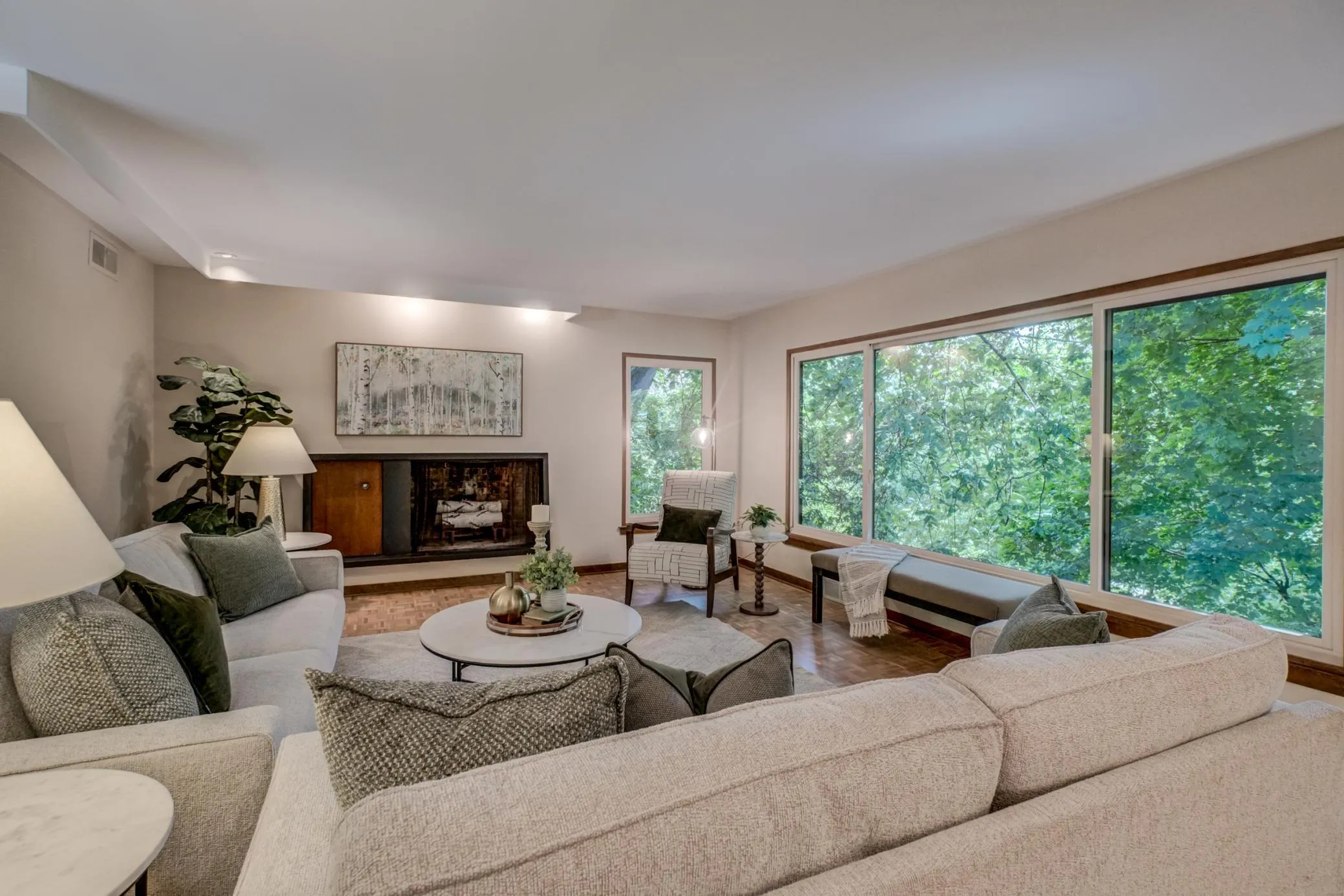 Photo 6 of 690 Linwood Avenue