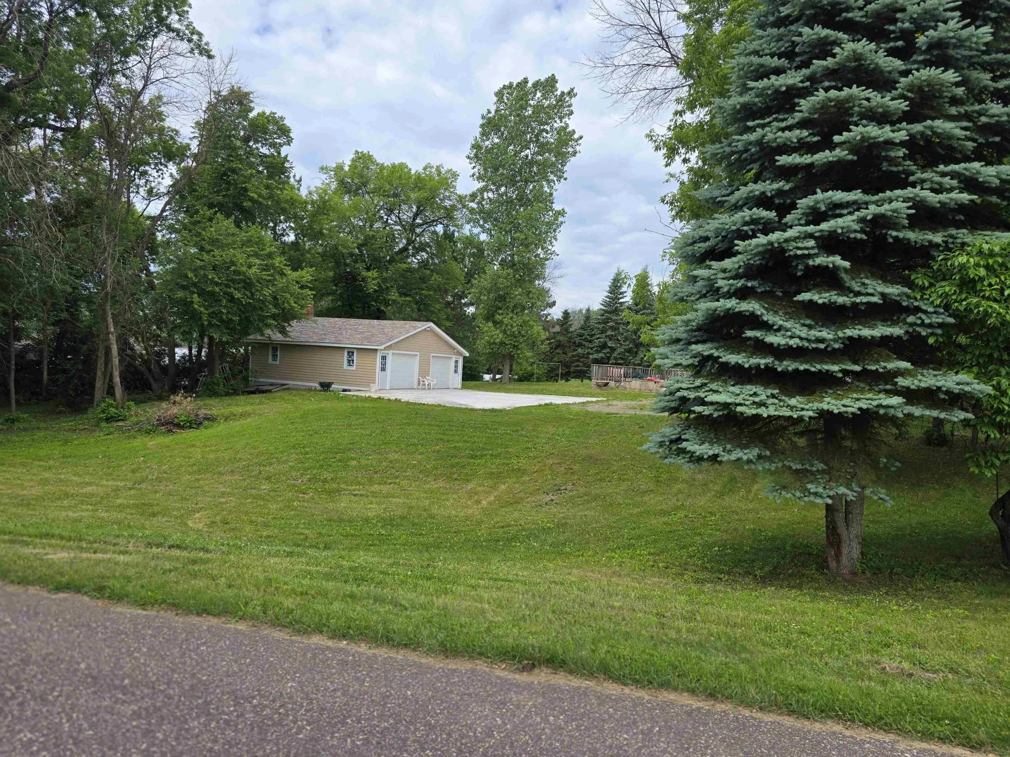 Photo 2 of 7749 Pioneer Road