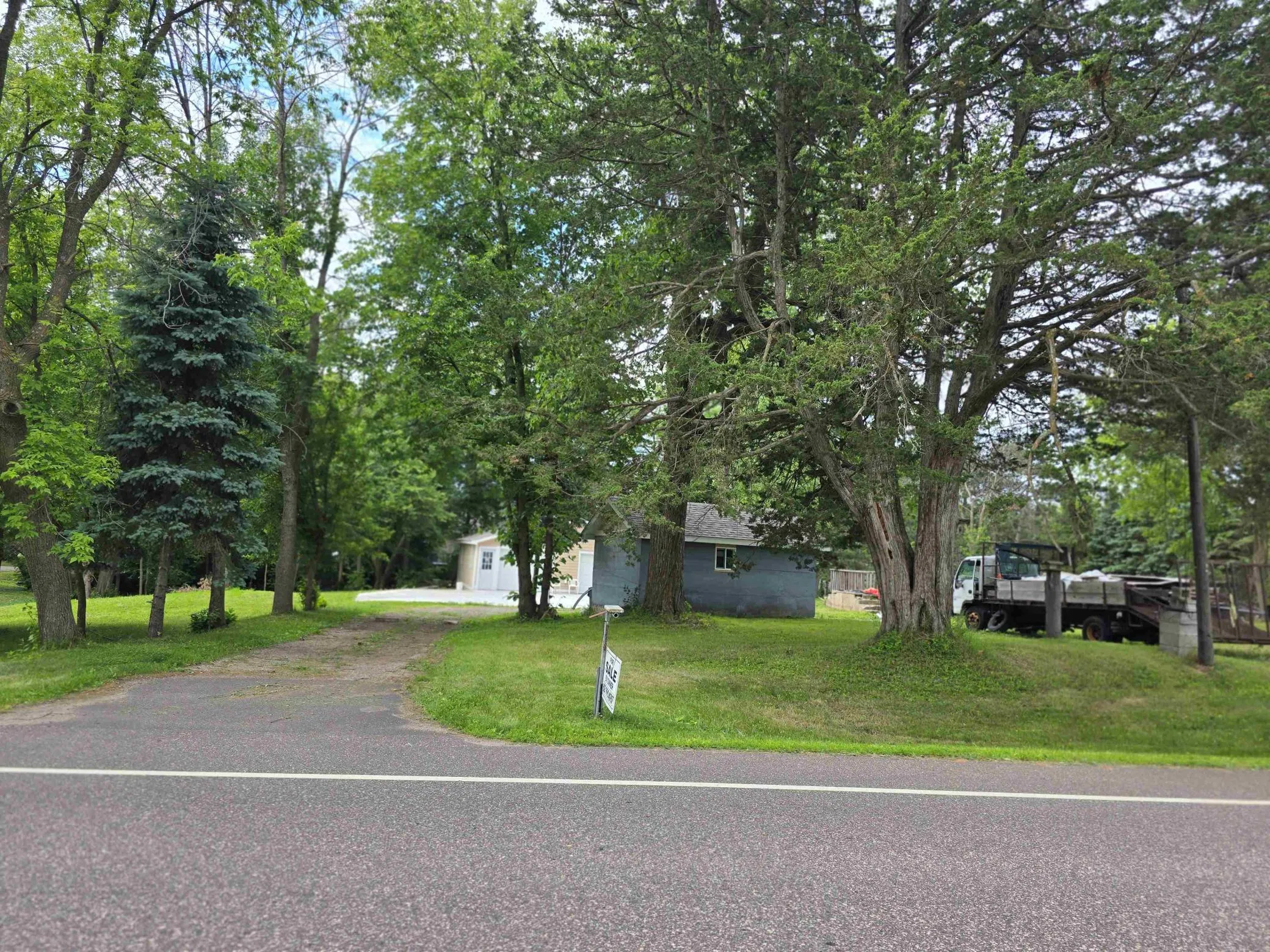 Photo 5 of 7749 Pioneer Road