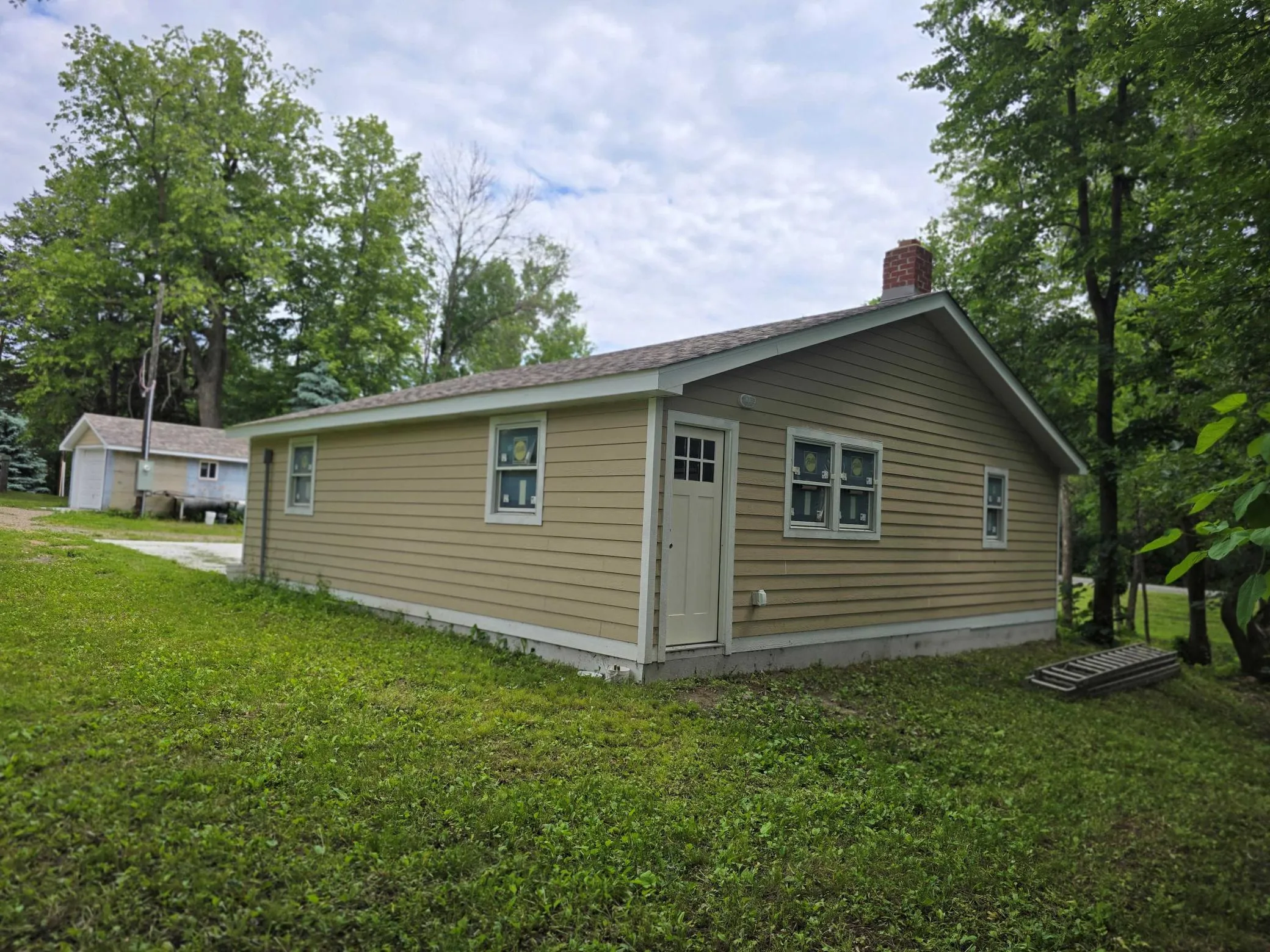 Photo 6 of 7749 Pioneer Road