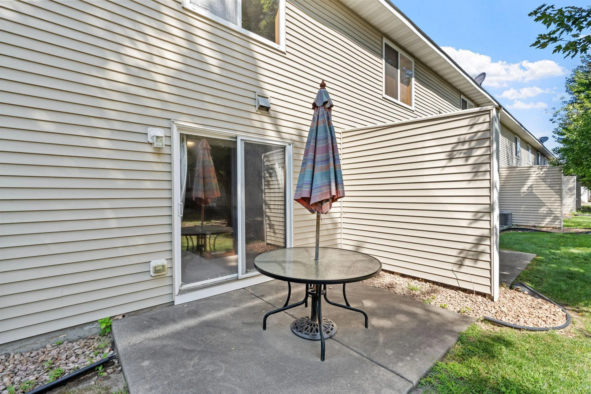 Photo 27 of 1585 Chartreux Avenue