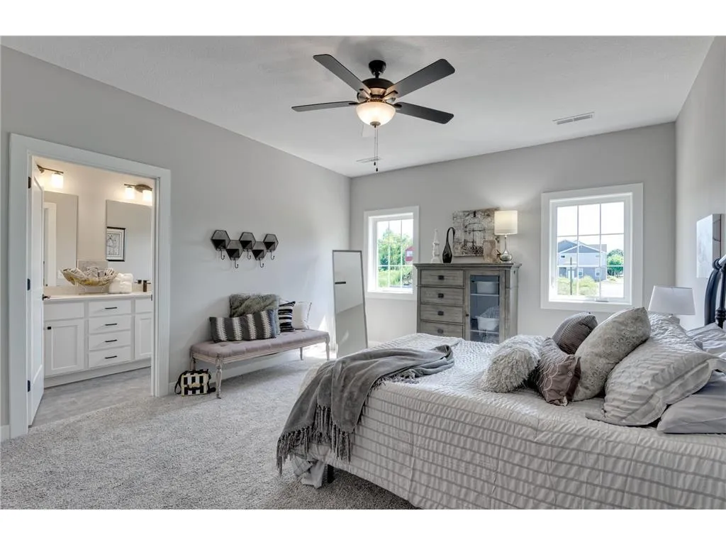 Photo 11 of 22352 Lilac Way