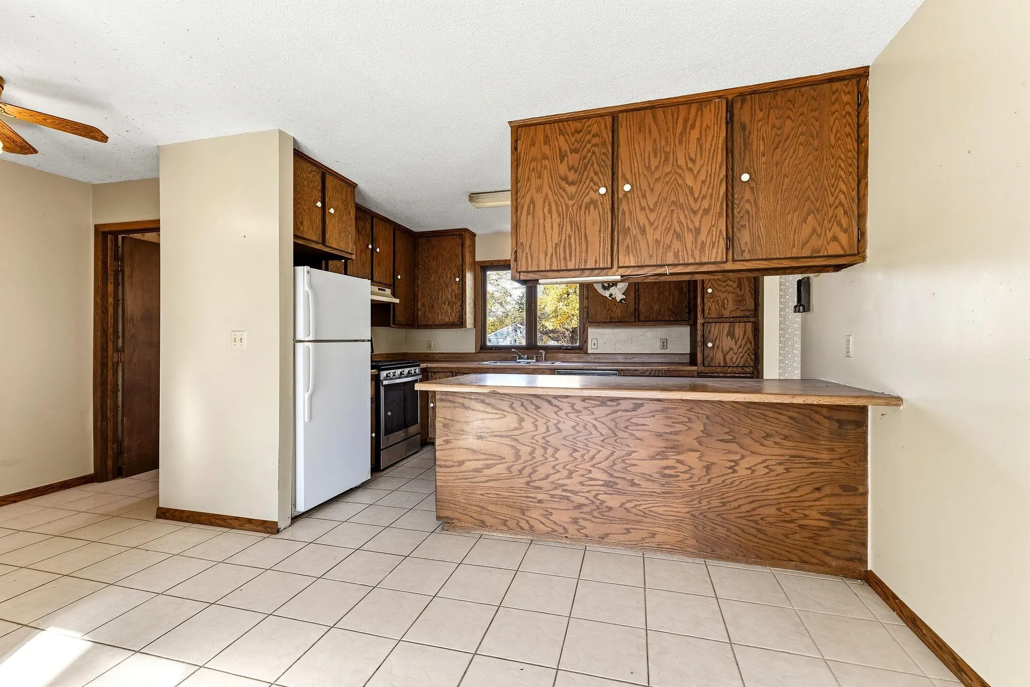 Photo 11 of 6824 Sunset Avenue