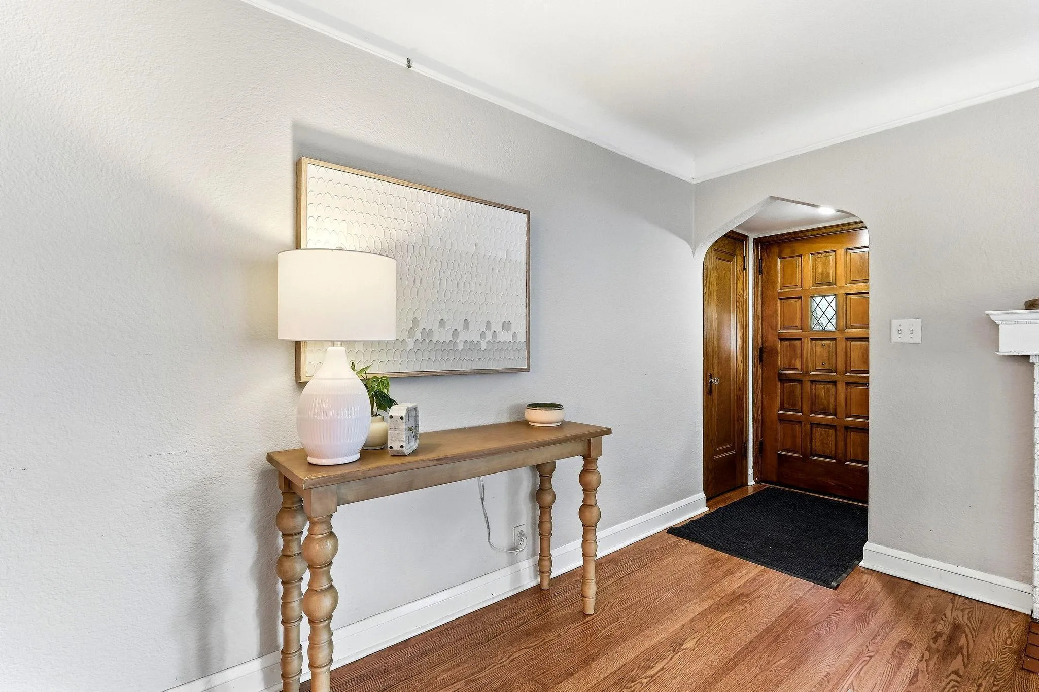 Photo 5 of 5628 Wentworth Avenue
