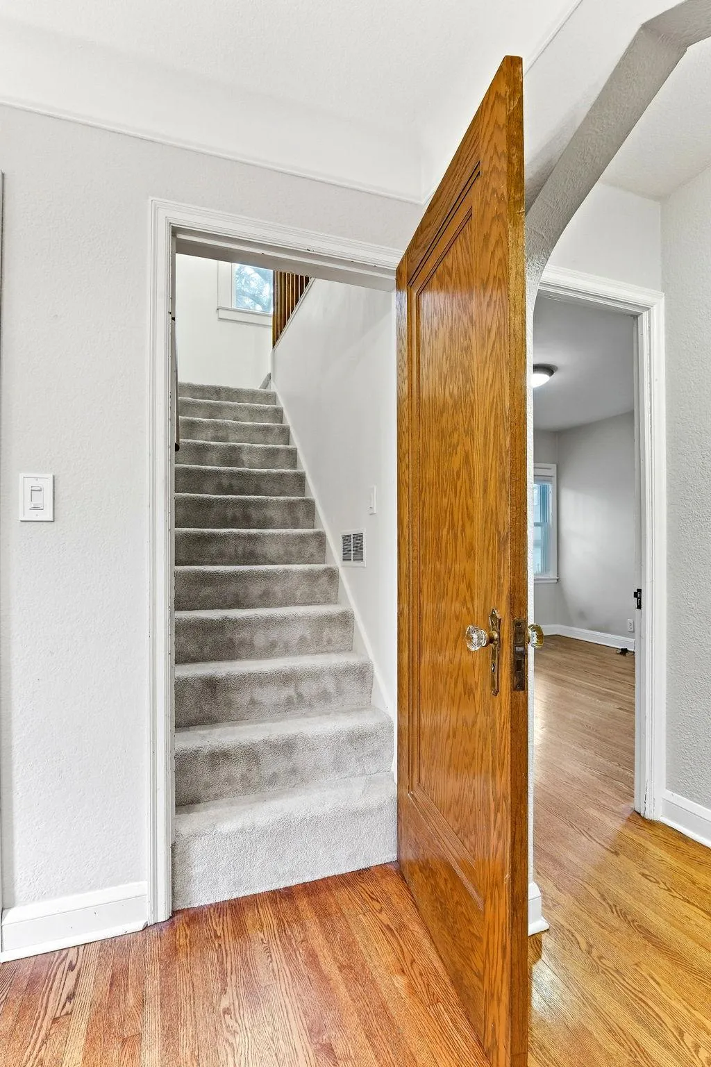 Photo 12 of 5628 Wentworth Avenue