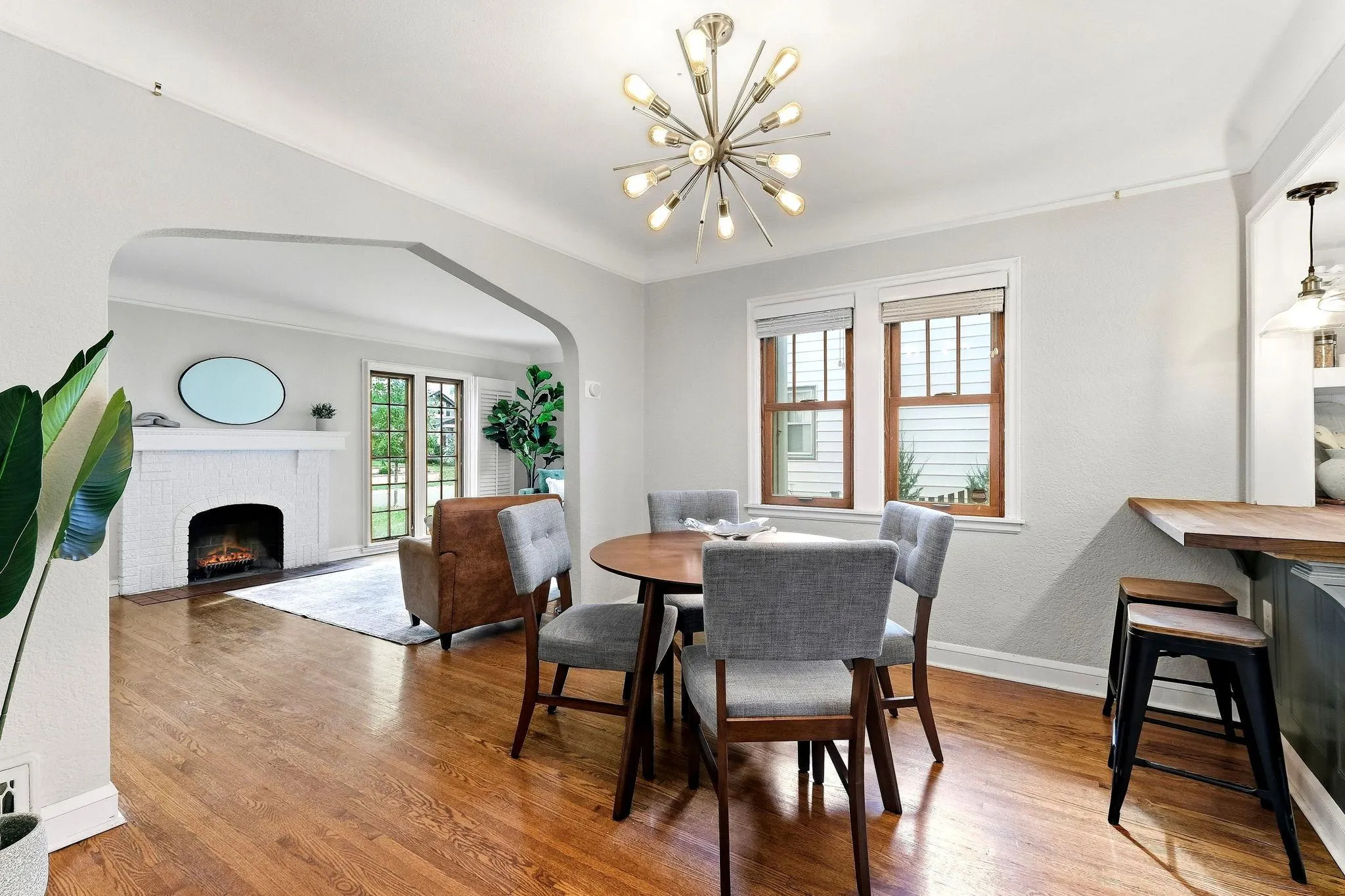 Photo 7 of 5628 Wentworth Avenue