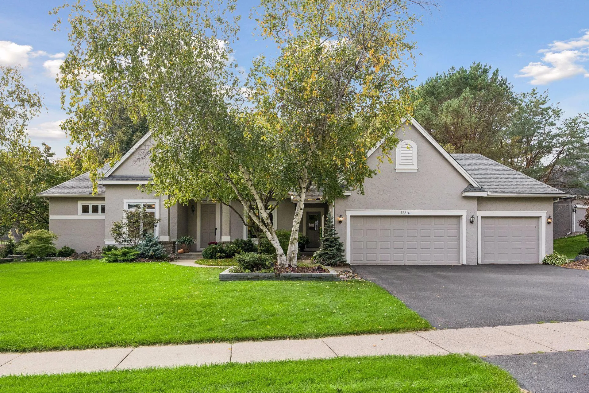 Photo 49 of 15316 Boulder Pointe Road