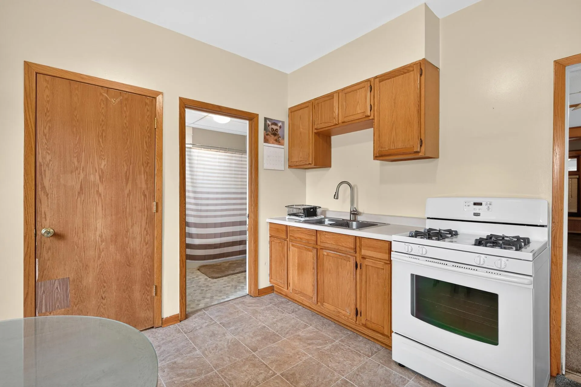 Photo 11 of 864 Case Avenue