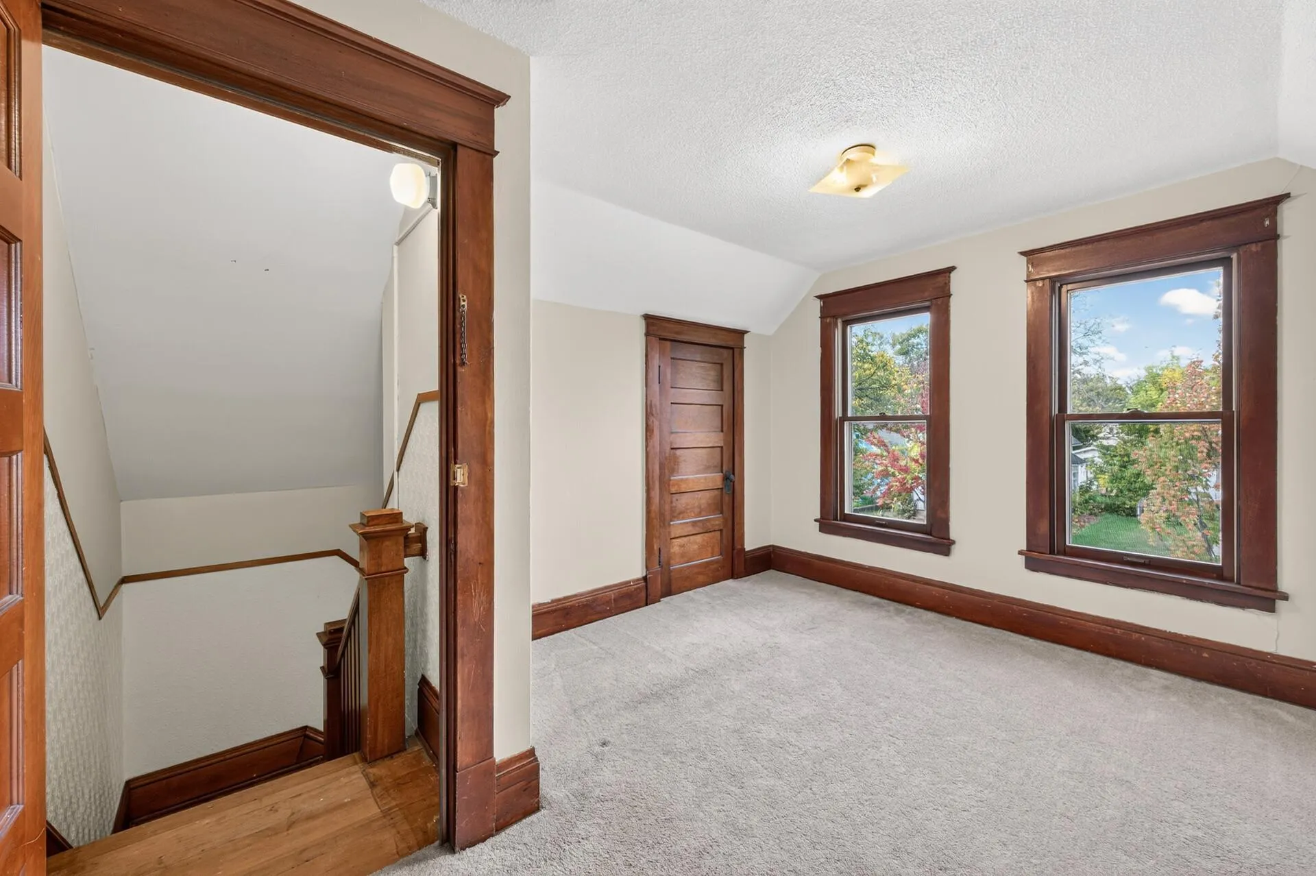Photo 13 of 864 Case Avenue