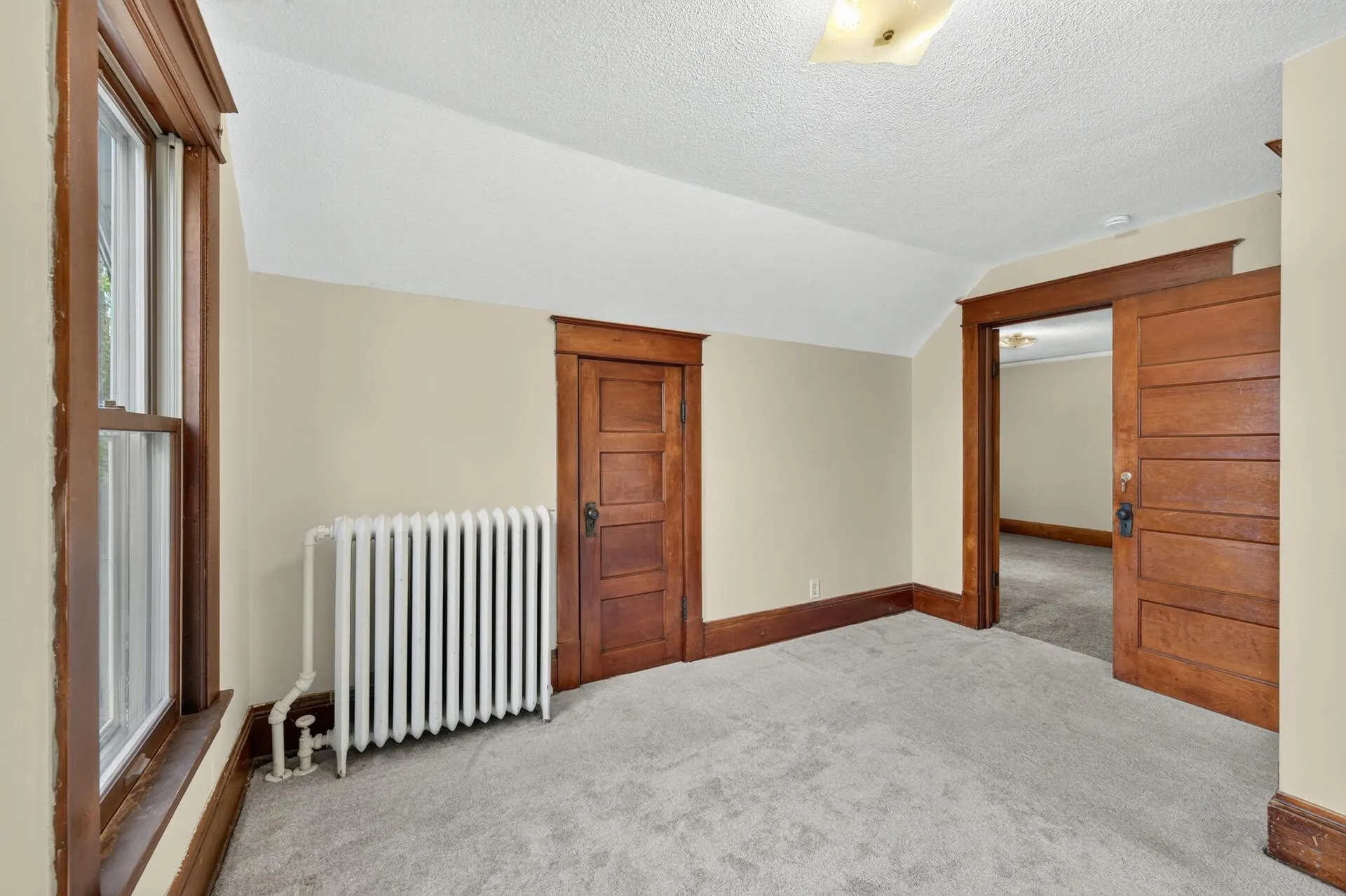 Photo 14 of 864 Case Avenue