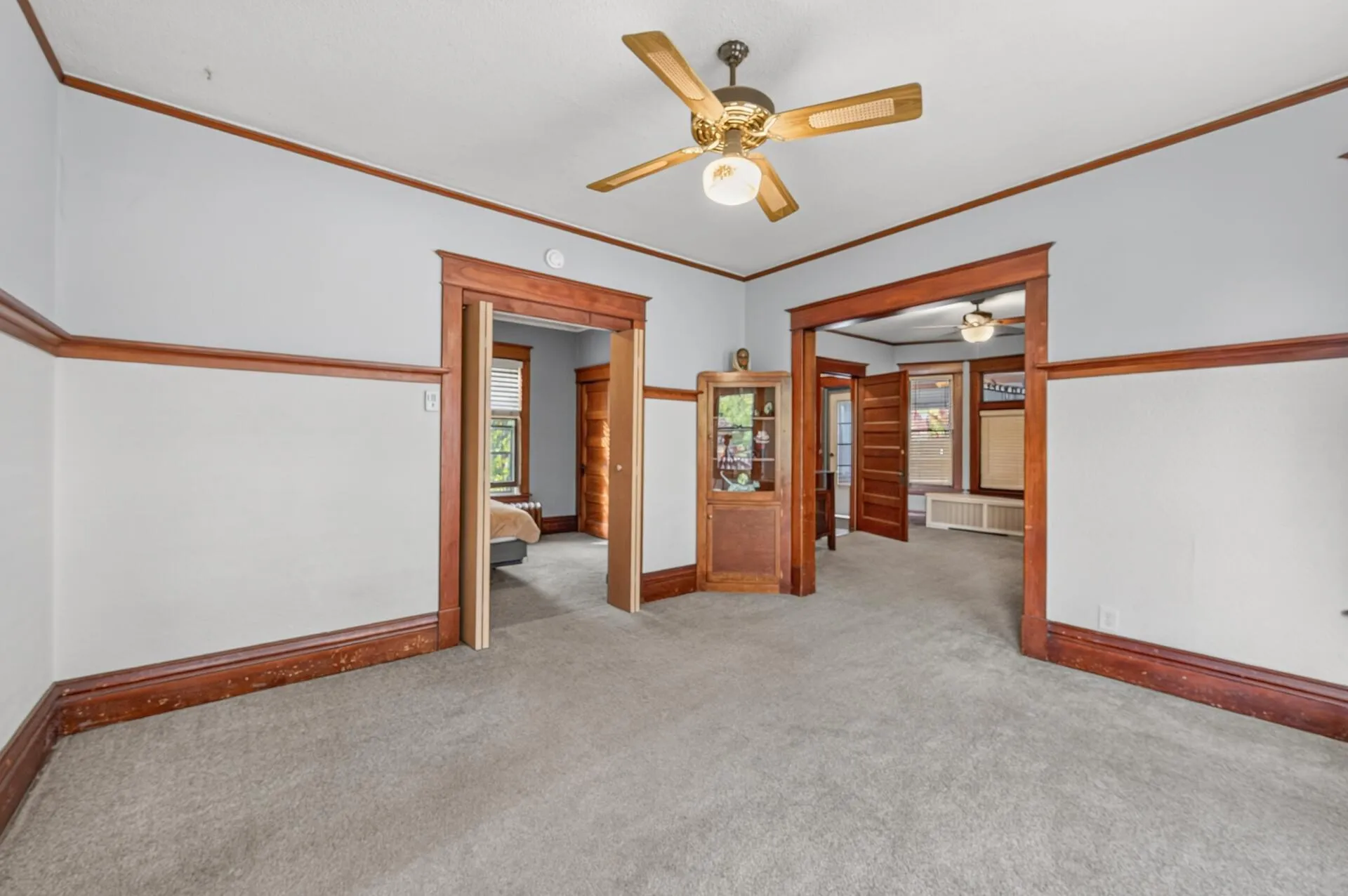 Photo 4 of 864 Case Avenue