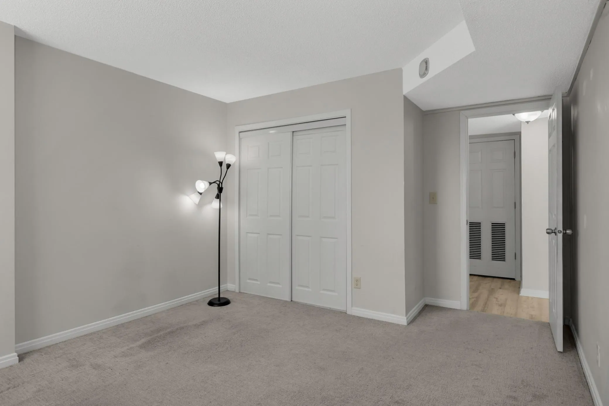 Photo 17 of 66 9th E Street Unit 1305