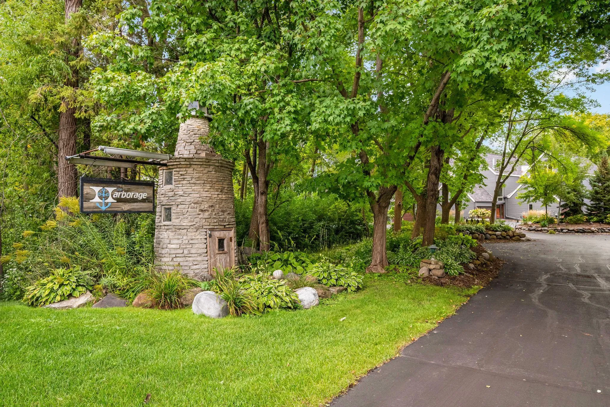 Photo 44 of 6658 Smithtown Road