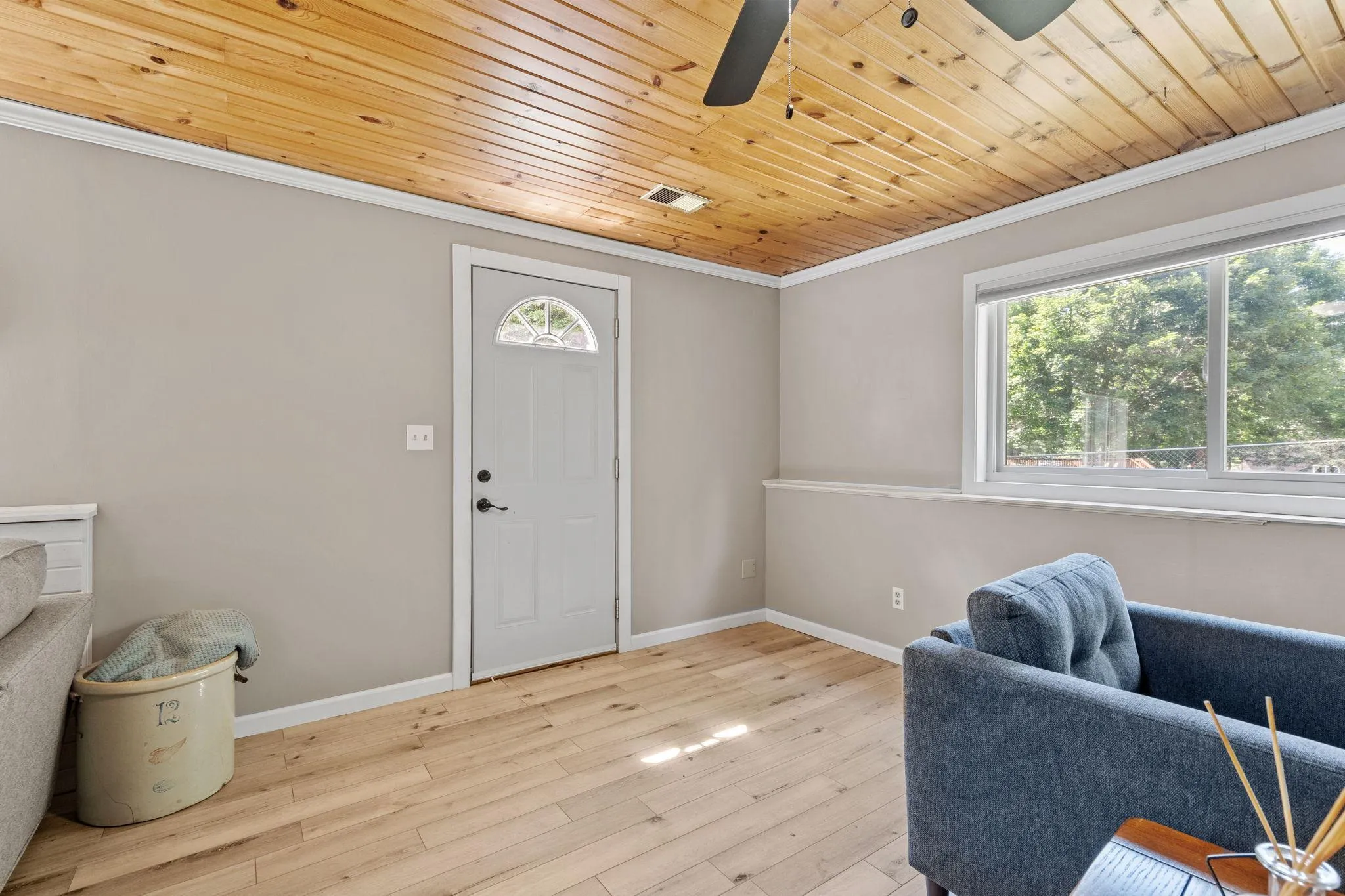 Photo 40 of 40744 Fenian Way